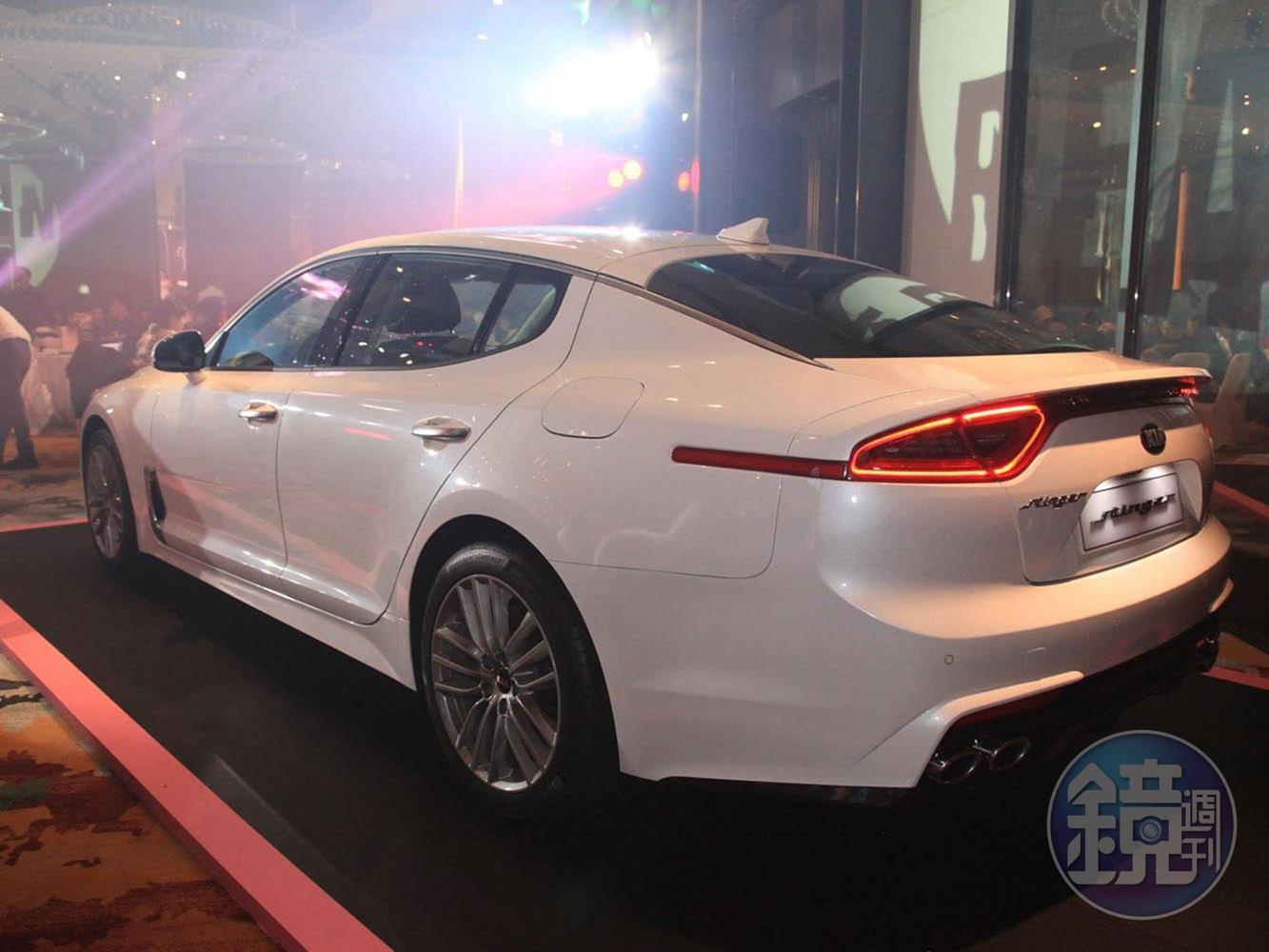 Stinger EX開出139.9萬的售價，為價格最實惠的GT轎跑車。