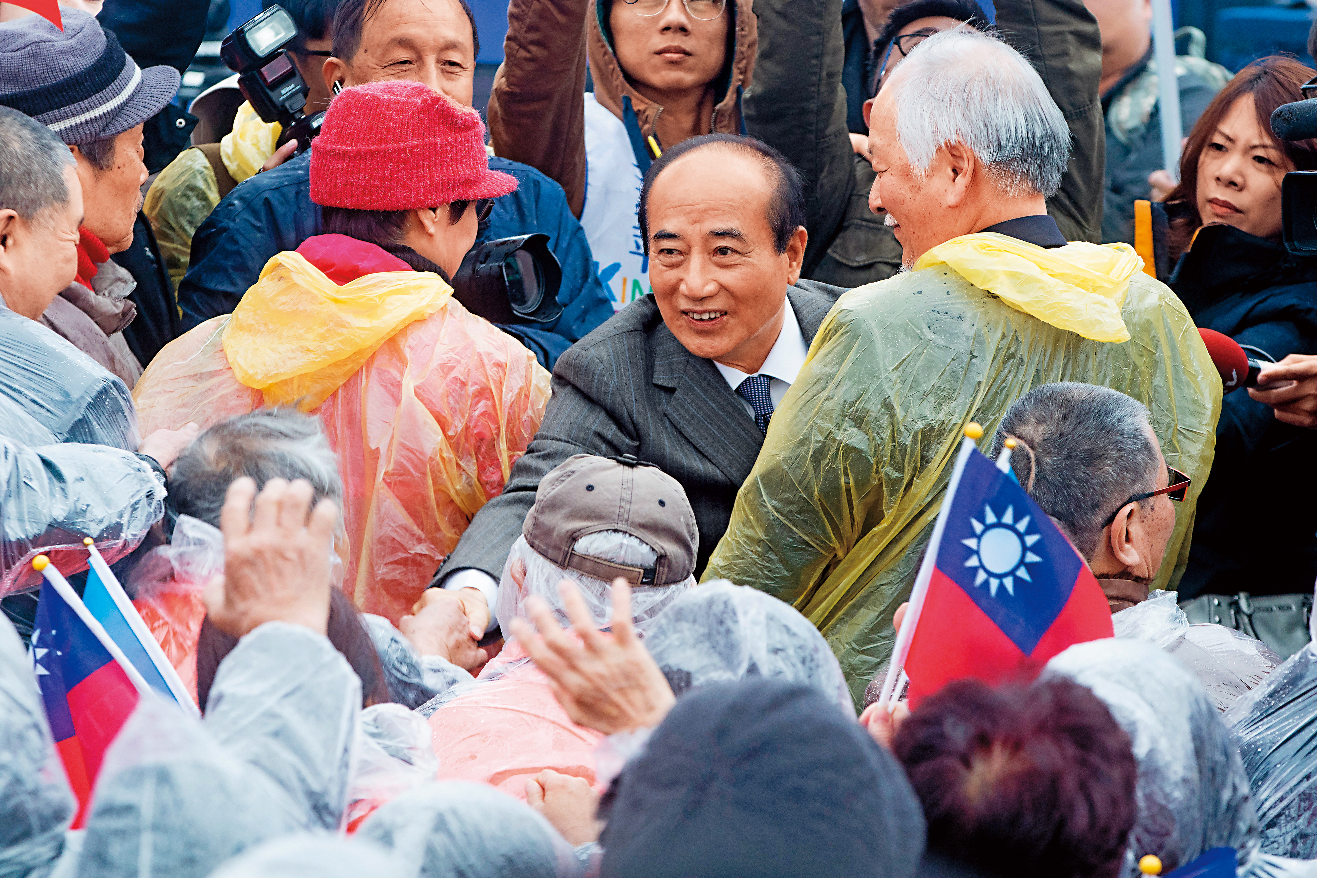 從政40多年,王金平參選大會上除了展現深厚人脈,更有高雄路竹鄉親和支持王金平的黨代表壯大聲勢。