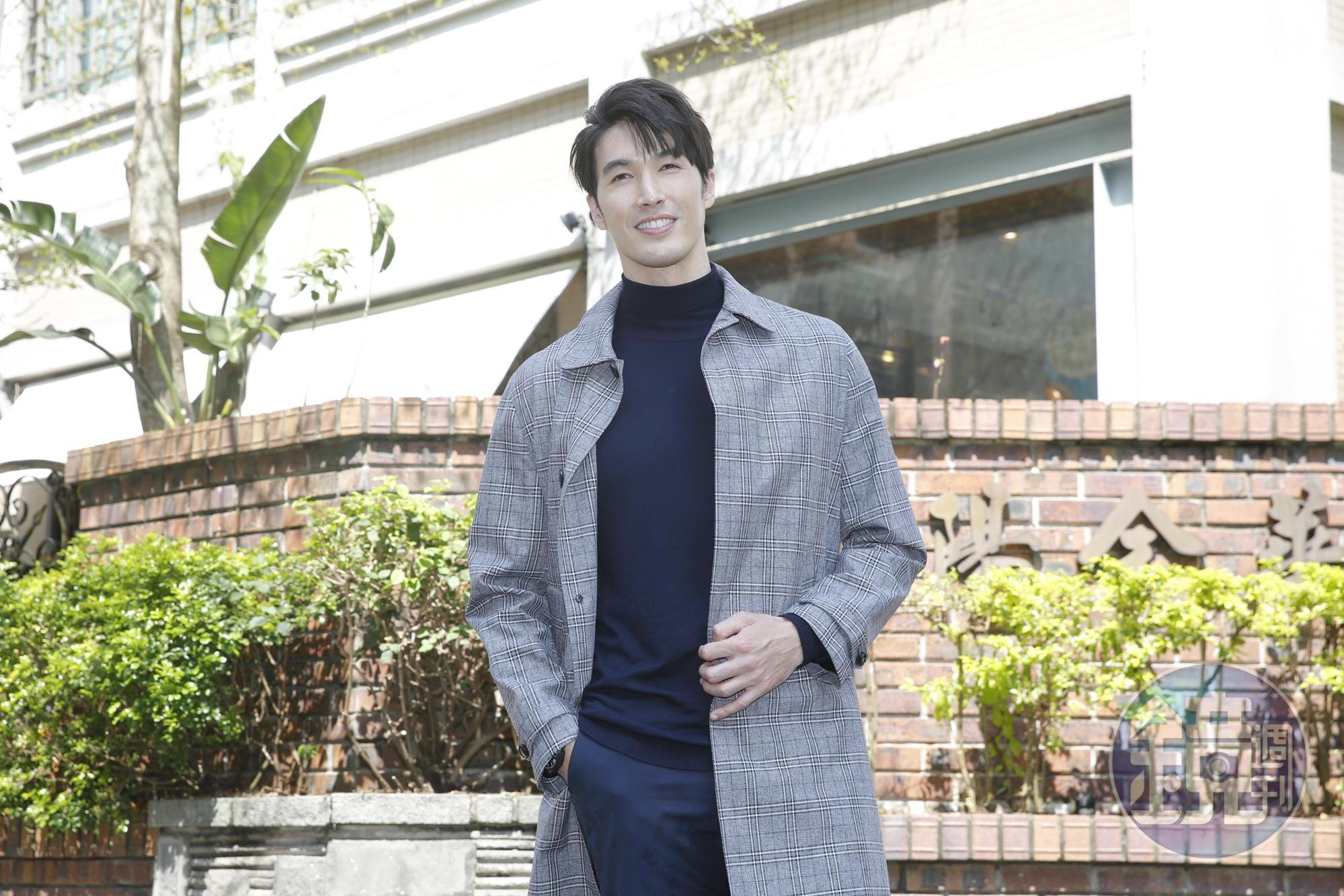 錦榮最近正積極幫忙要去夏威夷參加比基尼健身比賽的Akemi減肥。