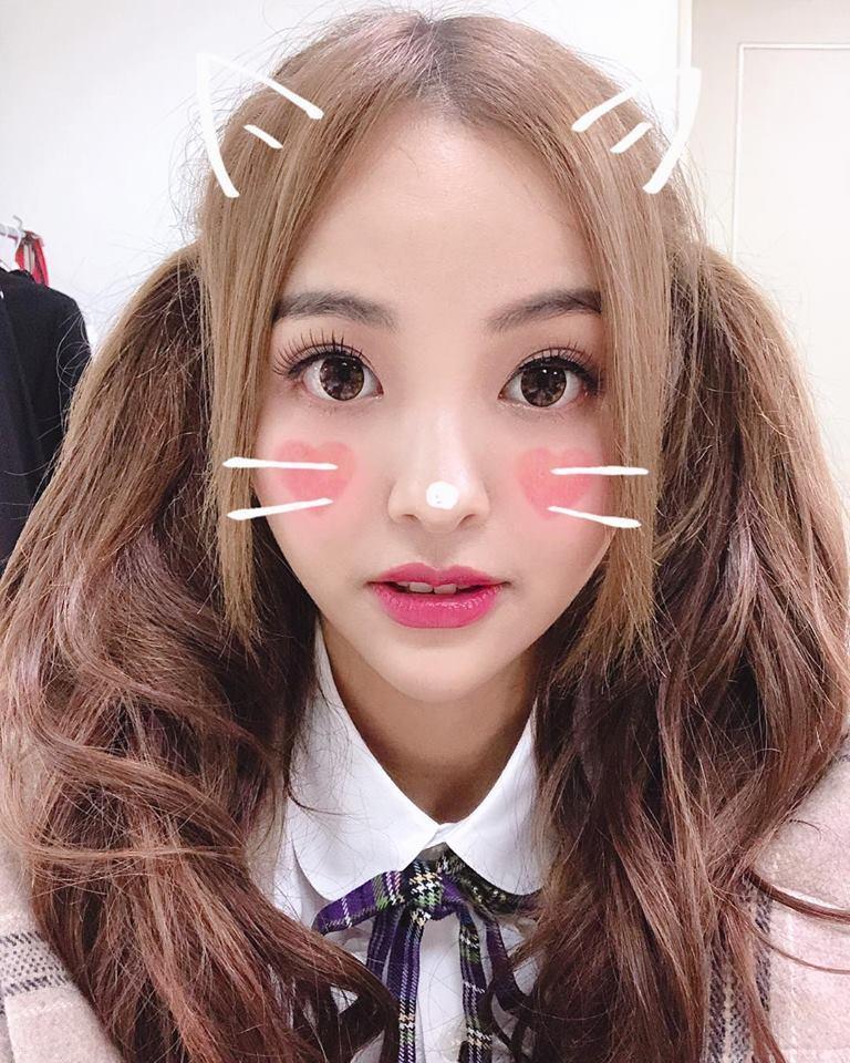 徐凱希舊藝名鴨子,曾為黑澀會美眉成員,參加首屆台灣《超級星光大道》獲11名。(翻攝自徐凱希臉書)