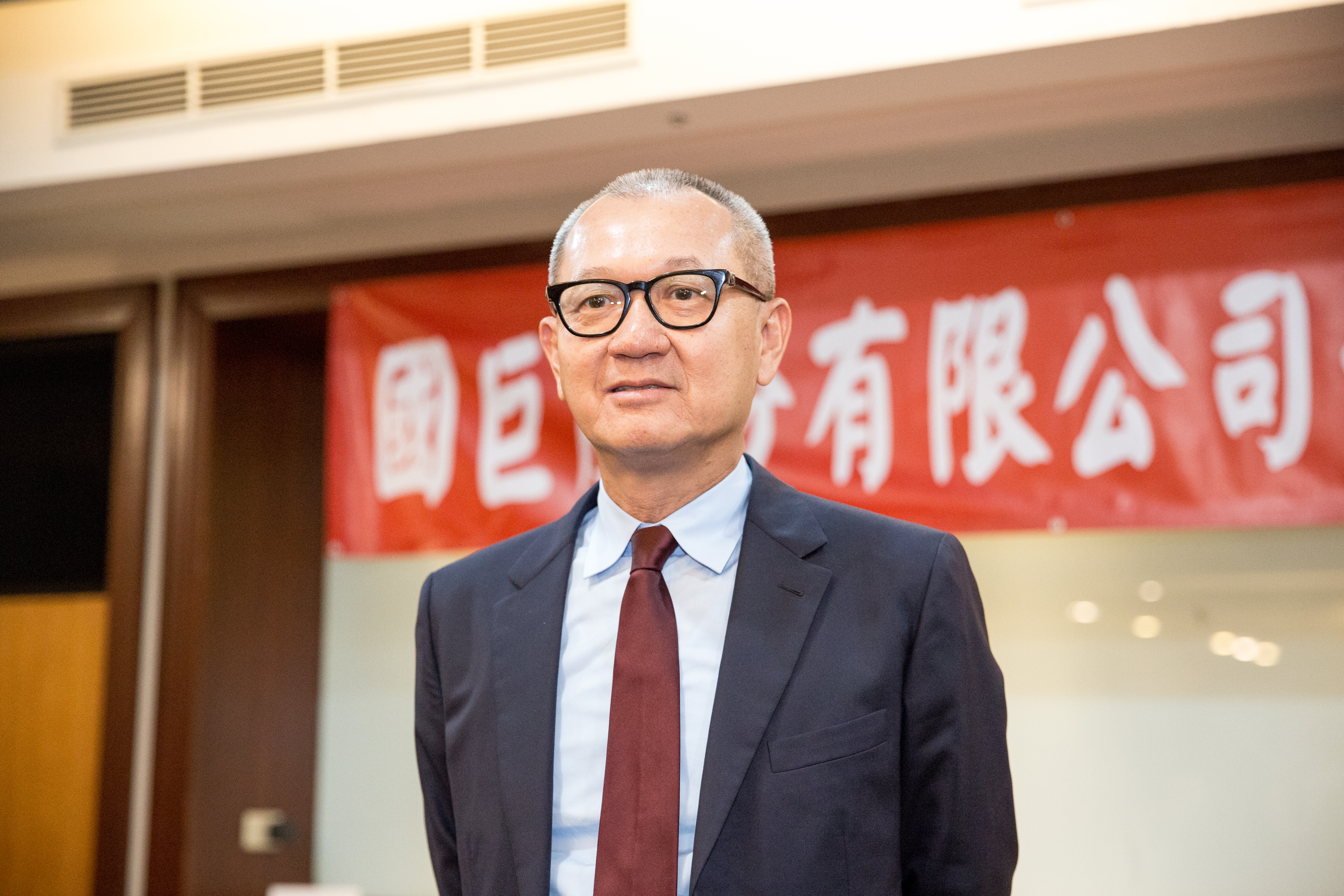 國巨董事長陳泰銘盼能藉由整併，強化對客戶的掌握程度。