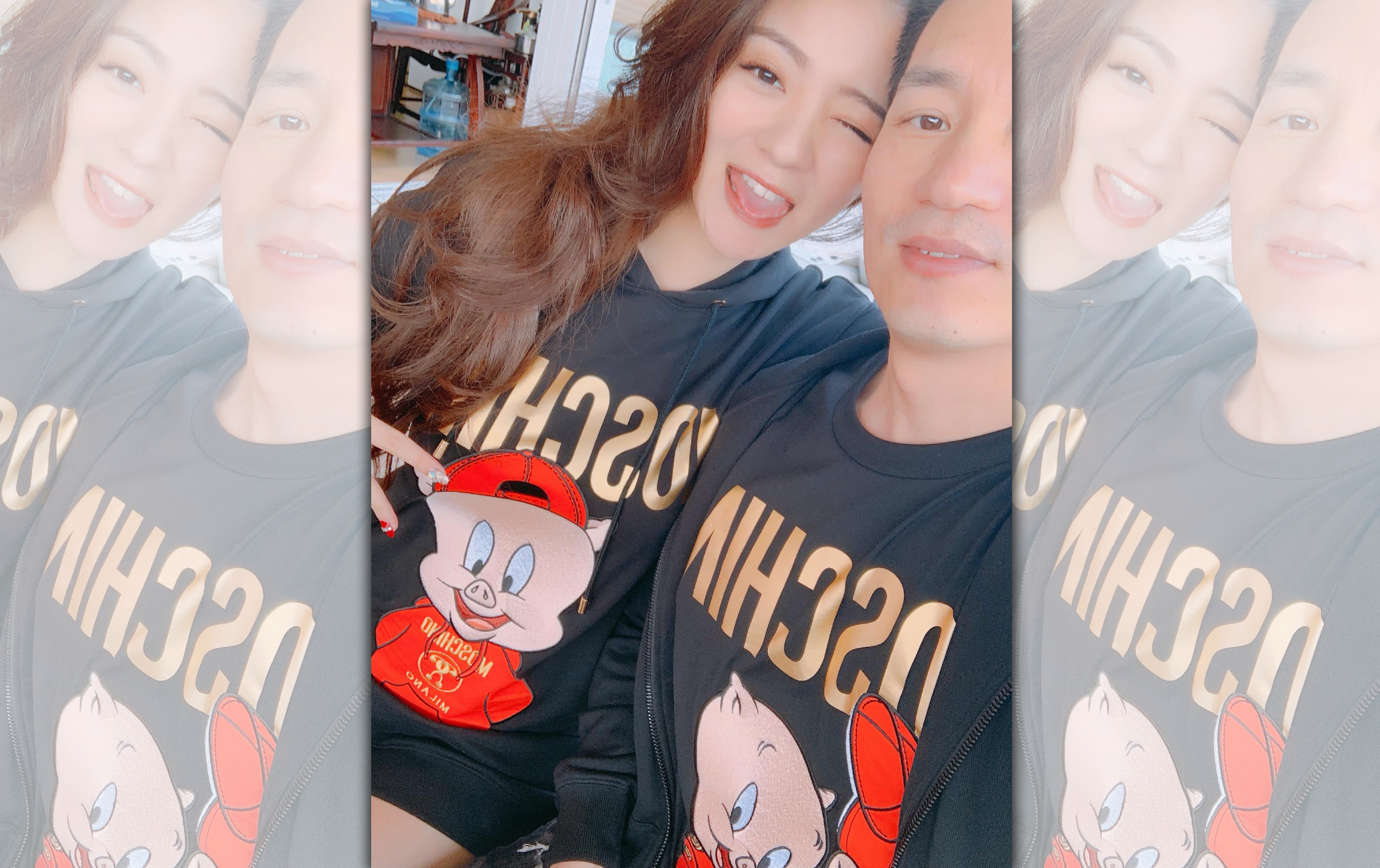 安以軒和老公身穿豬寶寶衣服，看不出孕肚。（翻攝自安以軒臉書）