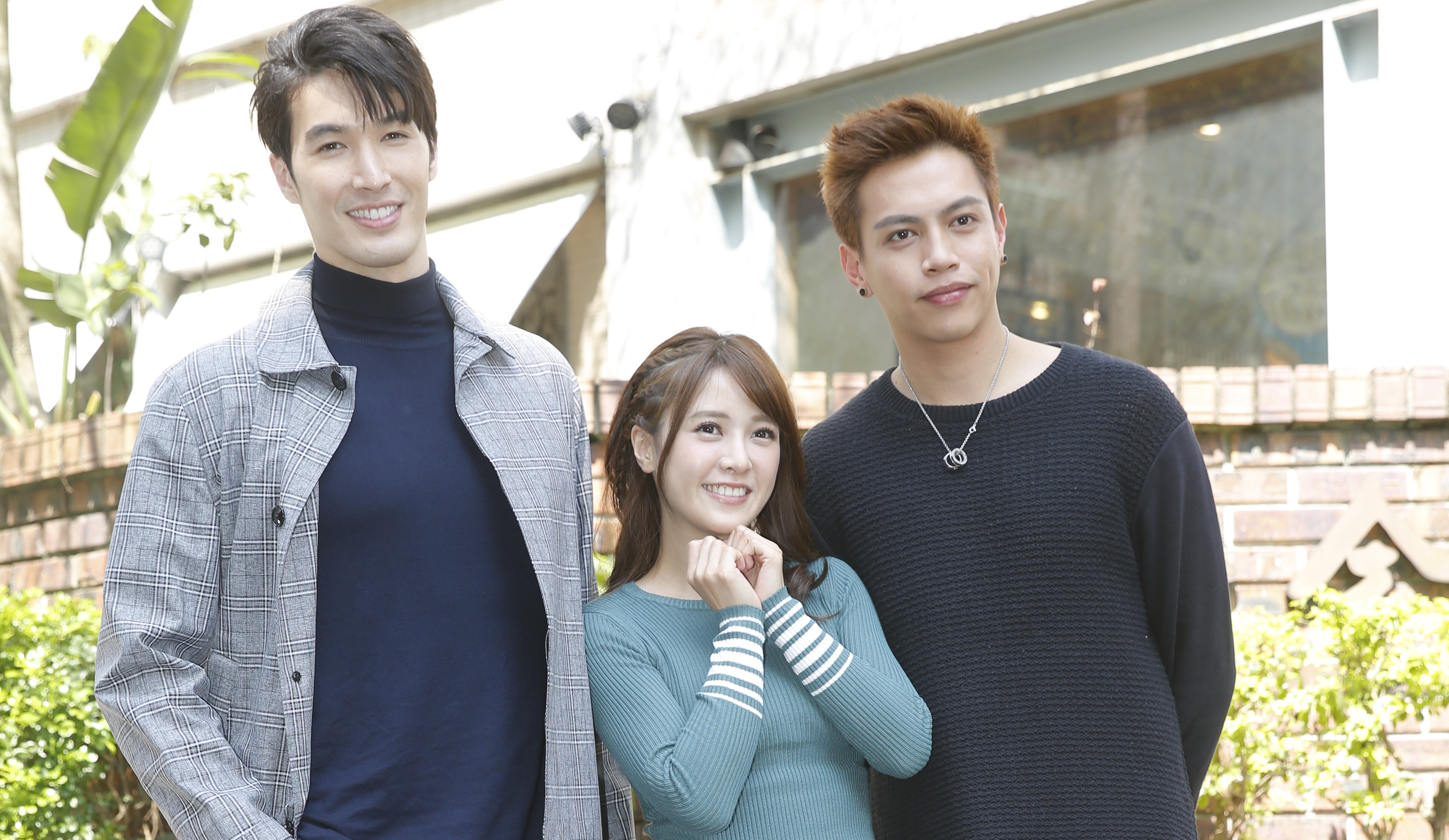 鯰魚哥接連演出TVBS《女兵日記》、《女力報到》,目前為趕戲一個月只有休假一天。