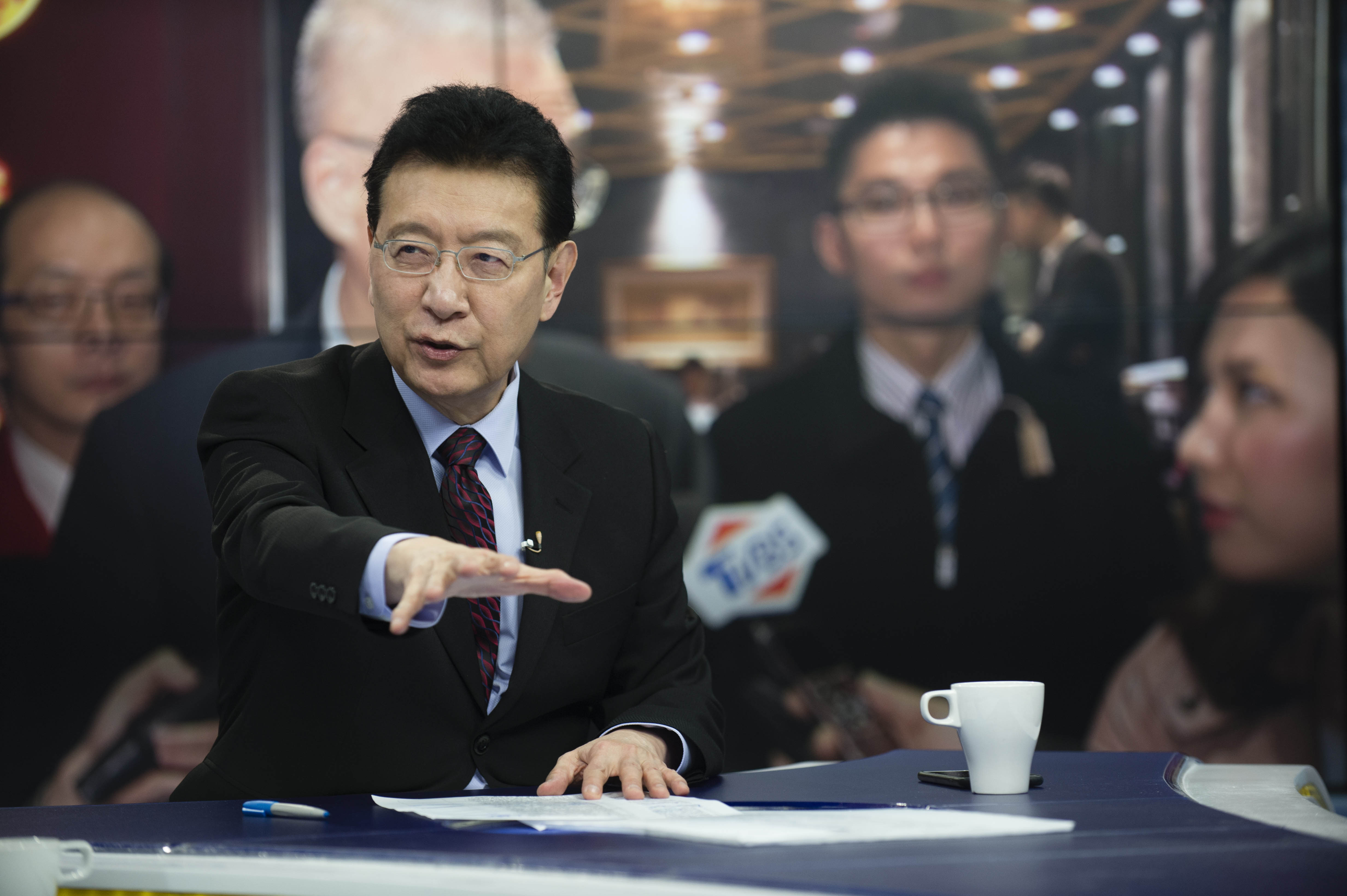 趙少康《少康戰情室》將增加週末戰線，週一到週六都看得到。（TVBS提供）