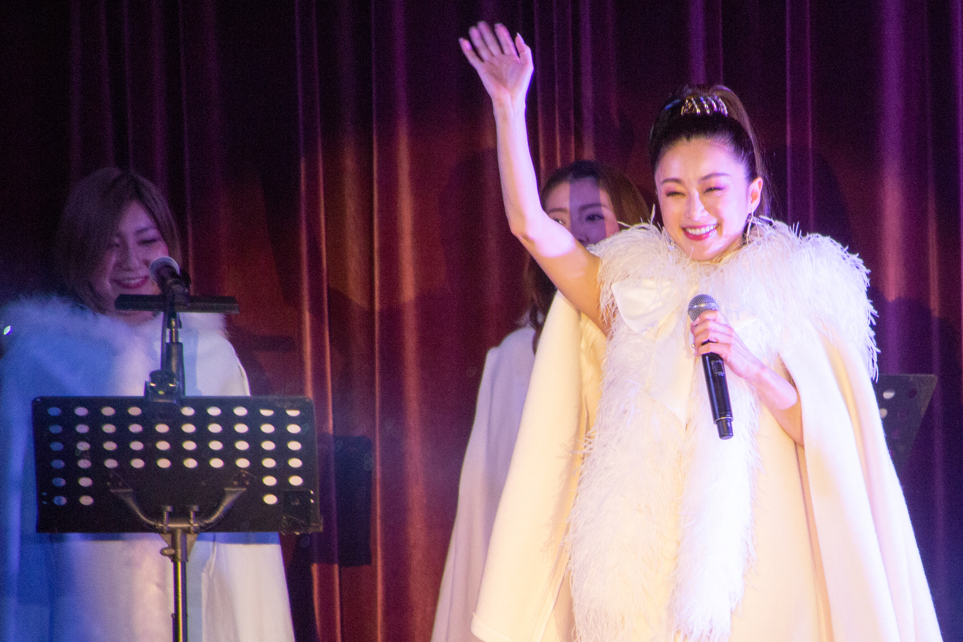 日本女星酒井法子獻出台灣首次晚宴秀。