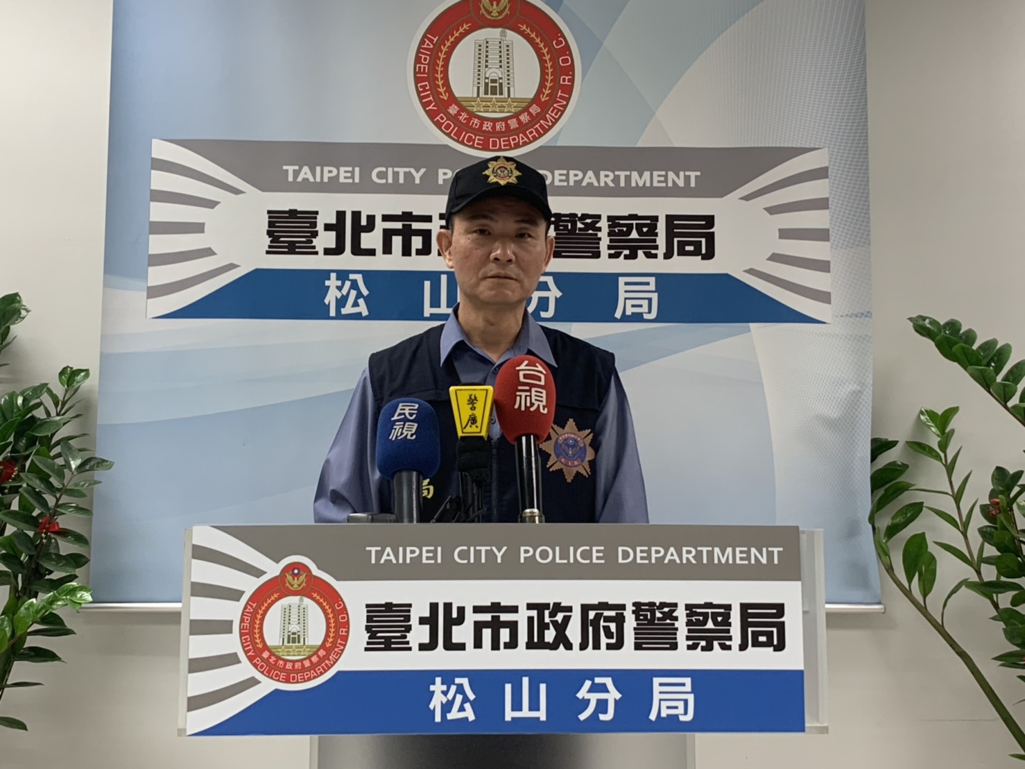 松山分局偵查隊長吳坤安表示，後續將針對李嫌所自稱之幫派背景進行查證。（警方提供）