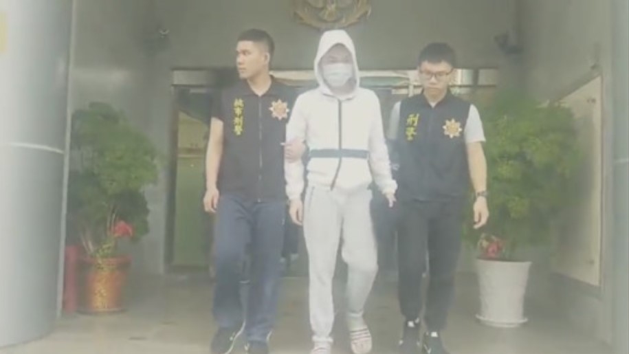 刑事局逮捕涉嫌詐騙獨居老人的鄭姓主嫌。(刑事局提供)