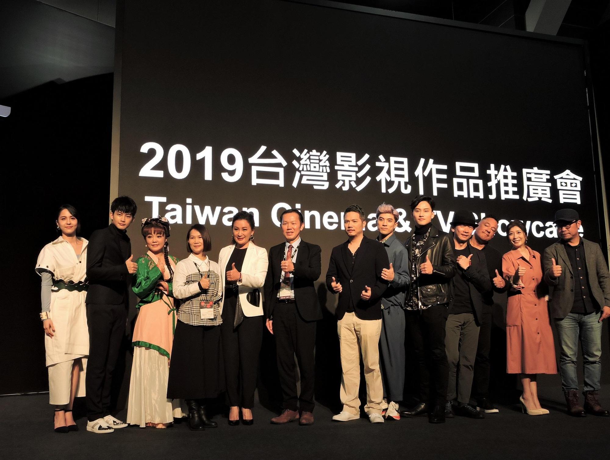《愛情白皮書》劇組受邀出席國際影視盛事「2019香港國際影視展」。（東森提供）