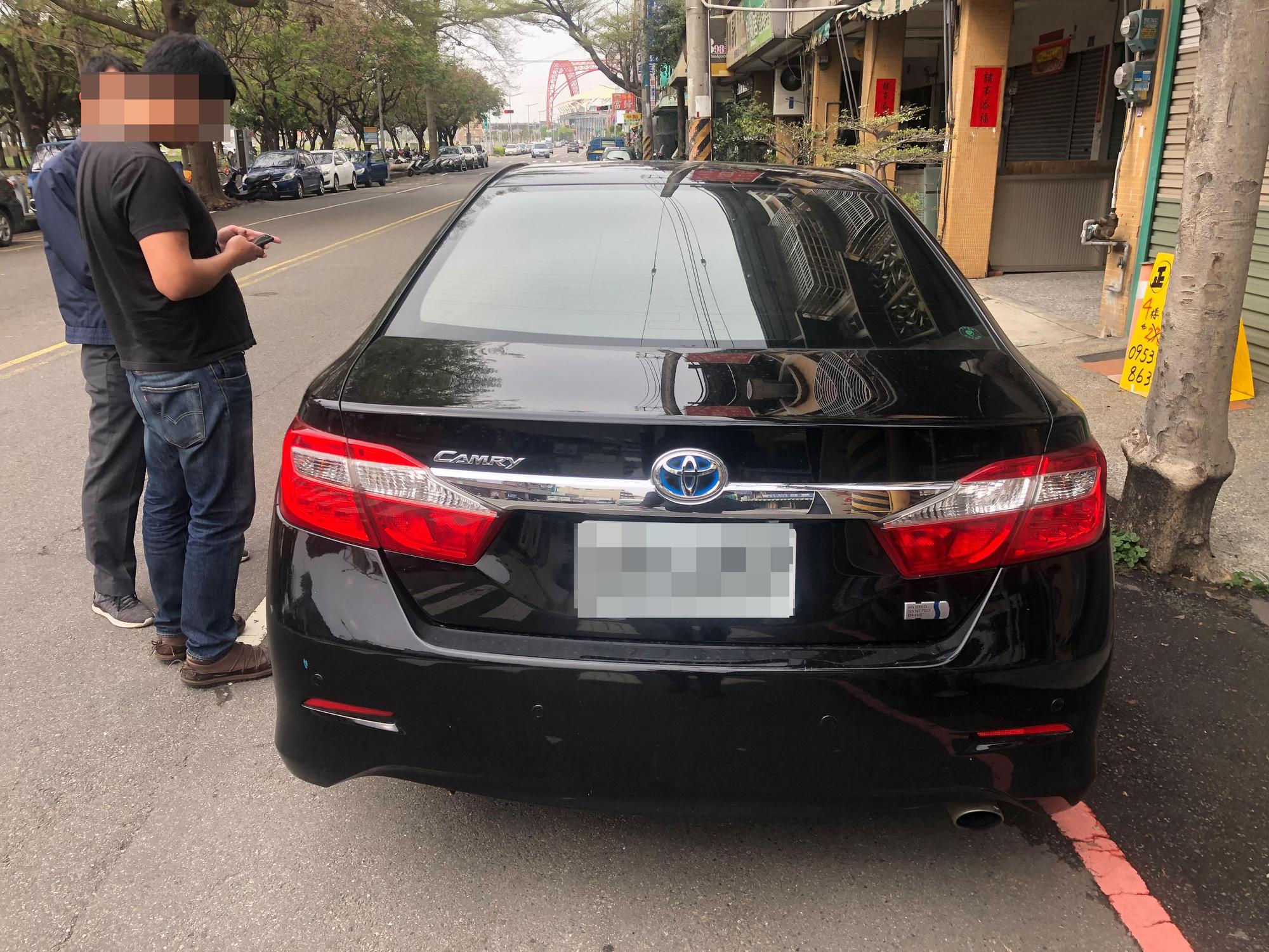 吳嫌等人委任叫車平台司機前往超商取貨。（刑事局提供）