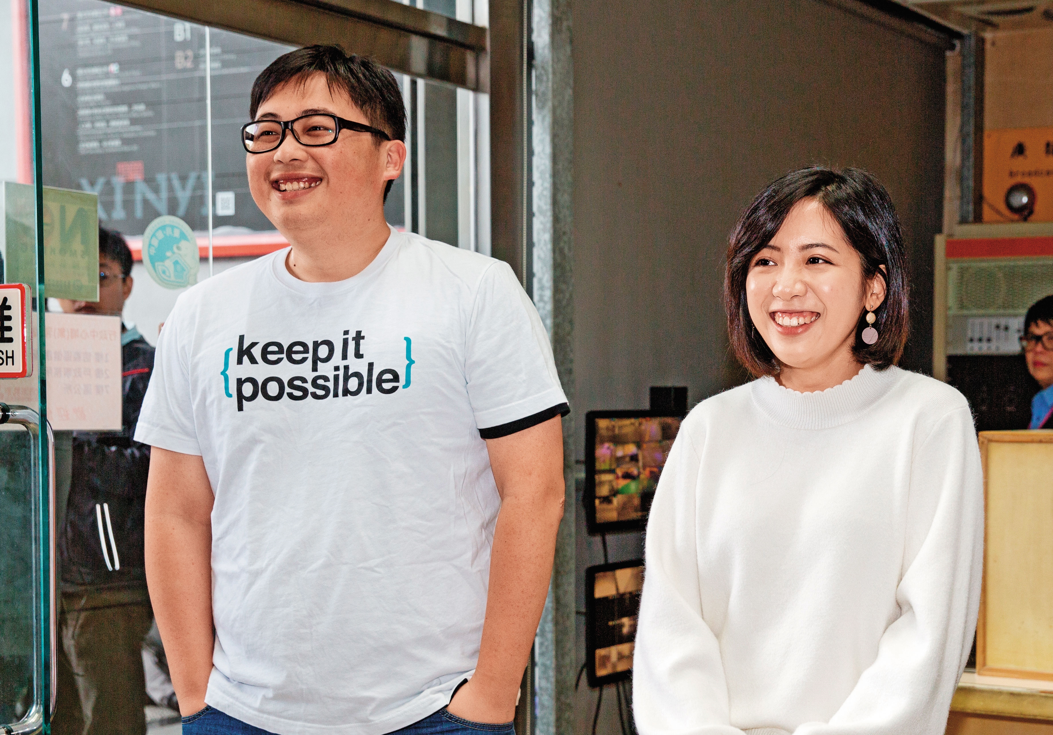 北市府發言人劉奕霆、副發言人「學姐」黃瀞瑩隨柯文哲訪美。