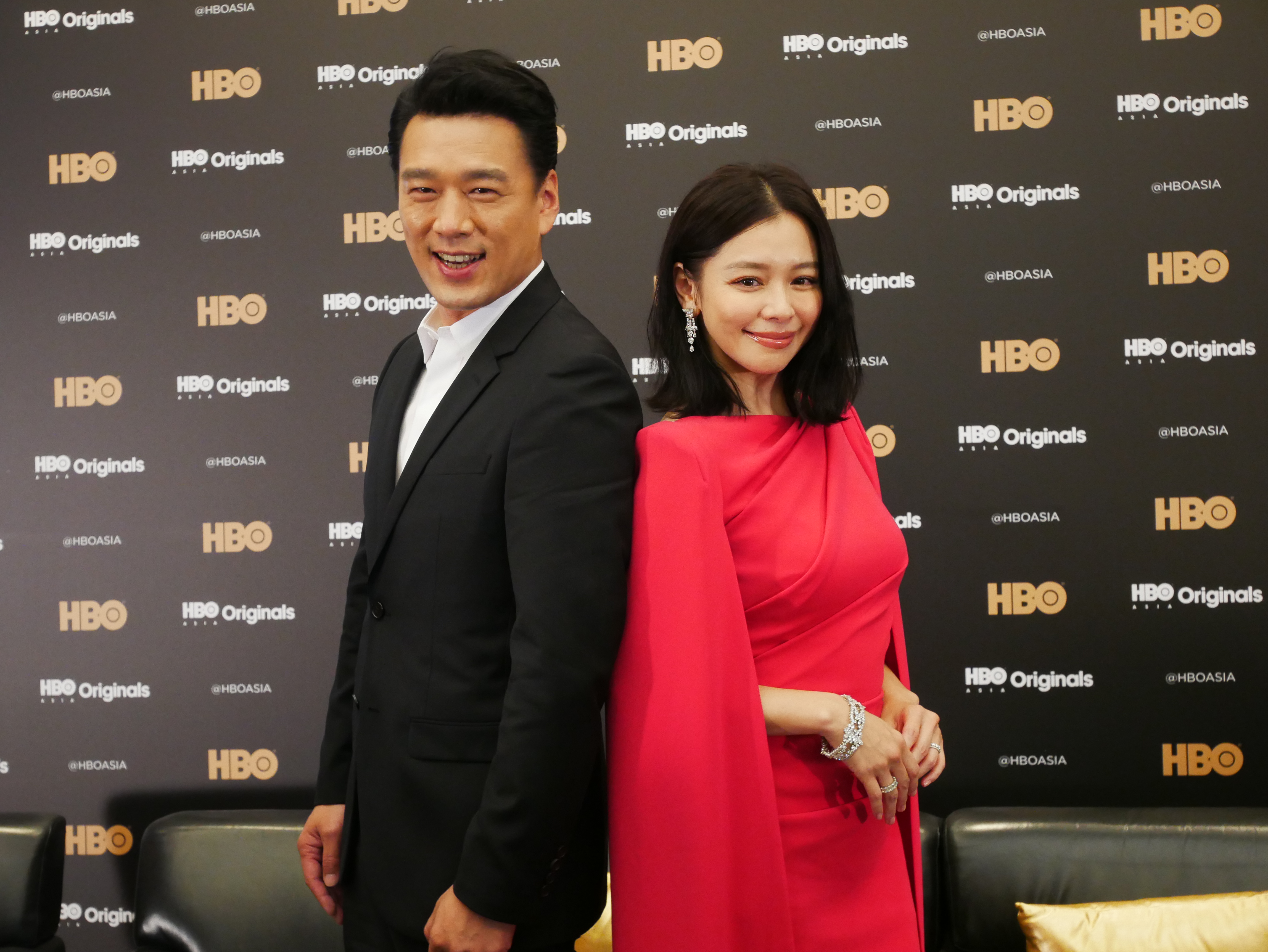 徐若瑄與王耀慶有鬥不完的嘴，但兩人默契十足，也是新鮮的組合。