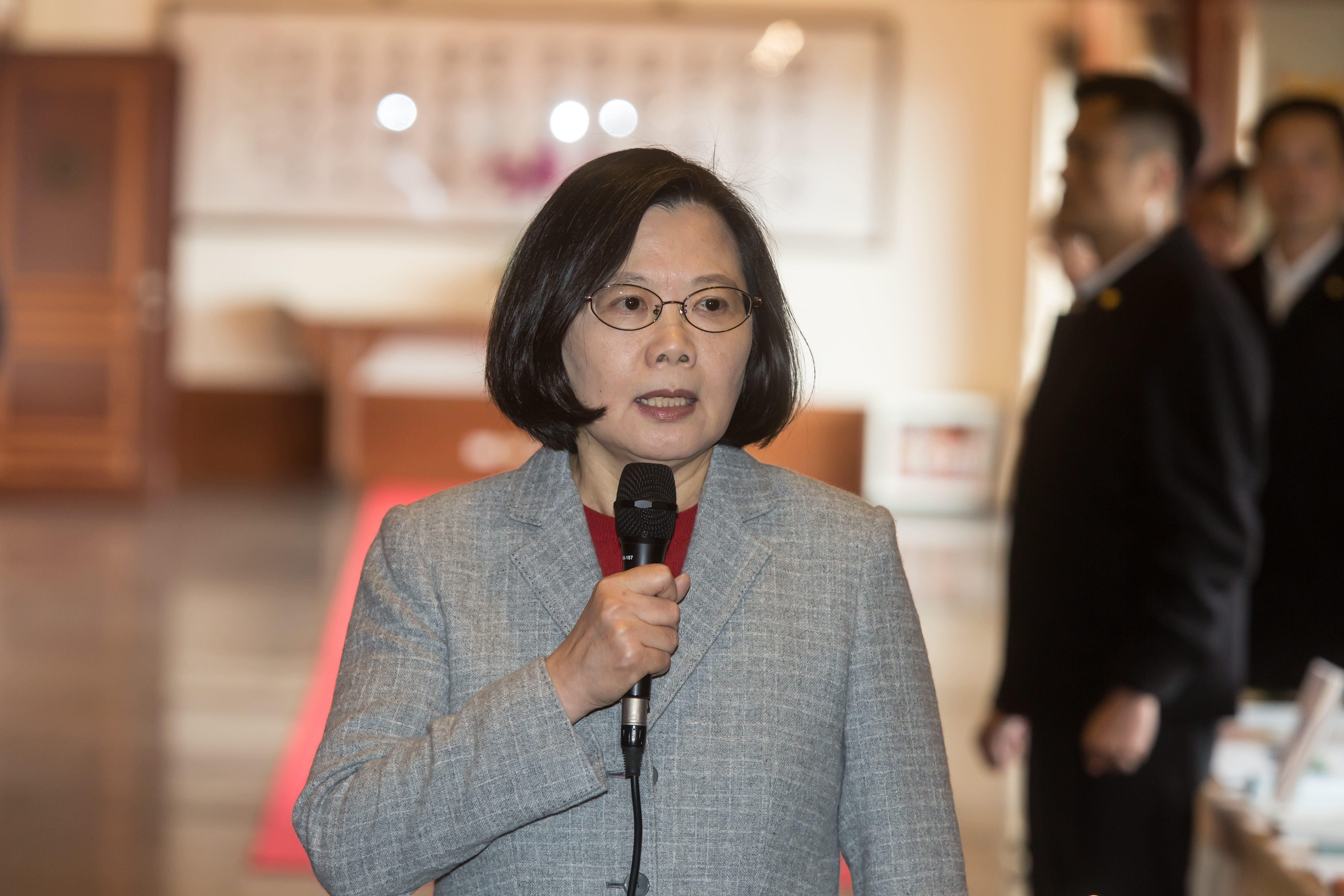 賴清德投入民進黨總統初選登記，總統蔡英文今（19日）公開回應，認為國家的政務是第一優先。（本刊資料照）