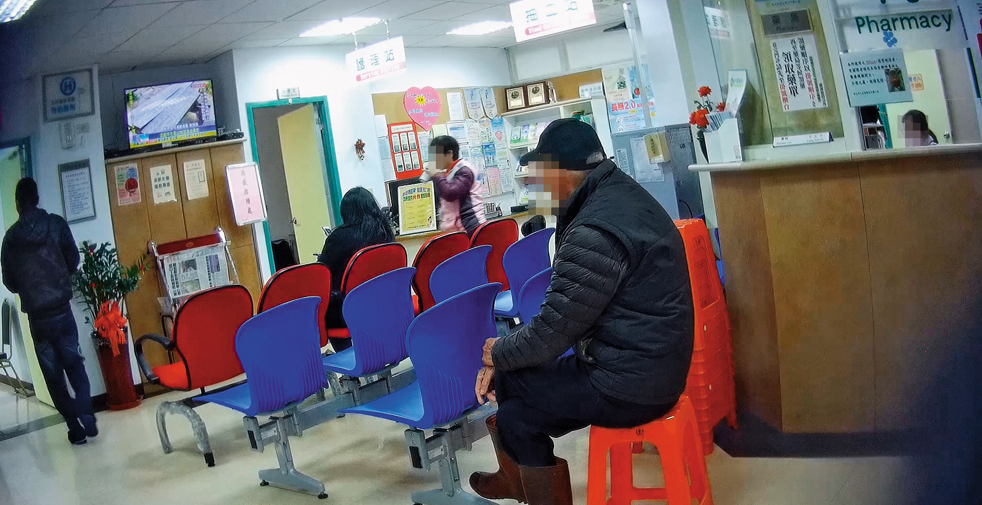 三芝衛生所每月的病患約有2,000人，收入卻高得離譜，健保署已著手調查。