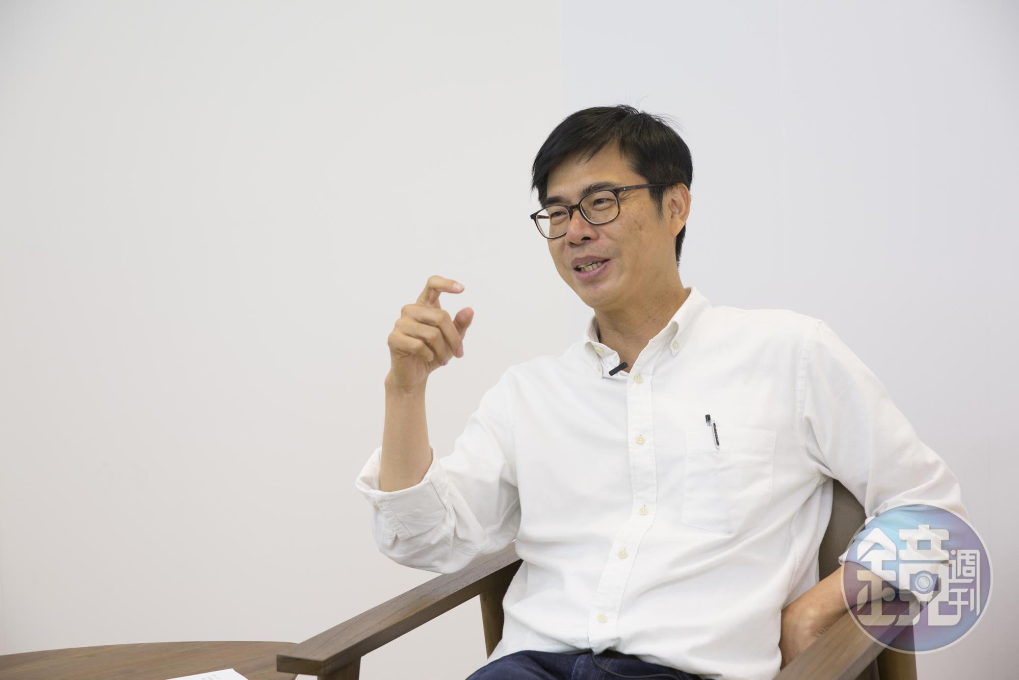 行政院副院長陳其邁今在臉書上表態「支持蔡英文總統連任」，認為不只為民進黨，更為了台灣，最重要的就是團結。