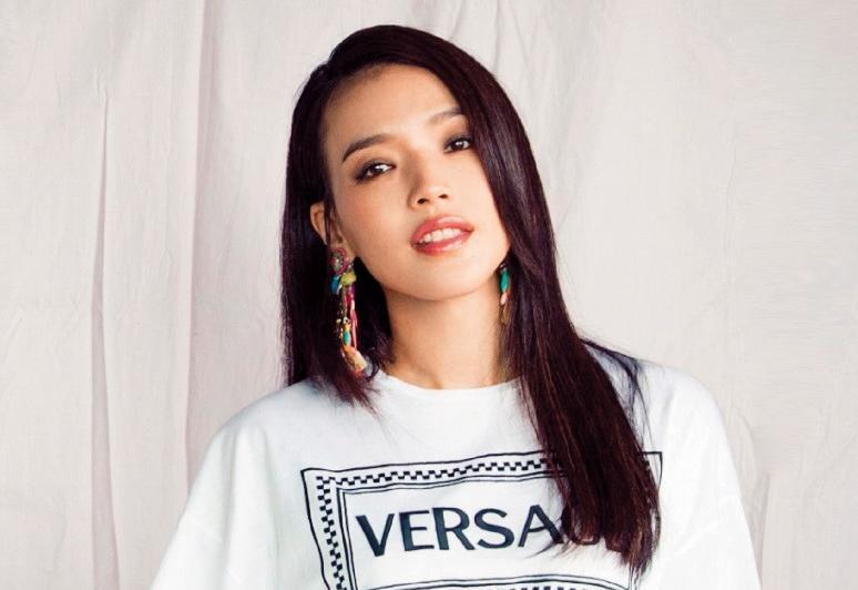 舒淇不當天王背後的女人後，先是金馬封后，又前進柏林、坎城影展當評審，奠定巨星地位。（金馬執委會提供）