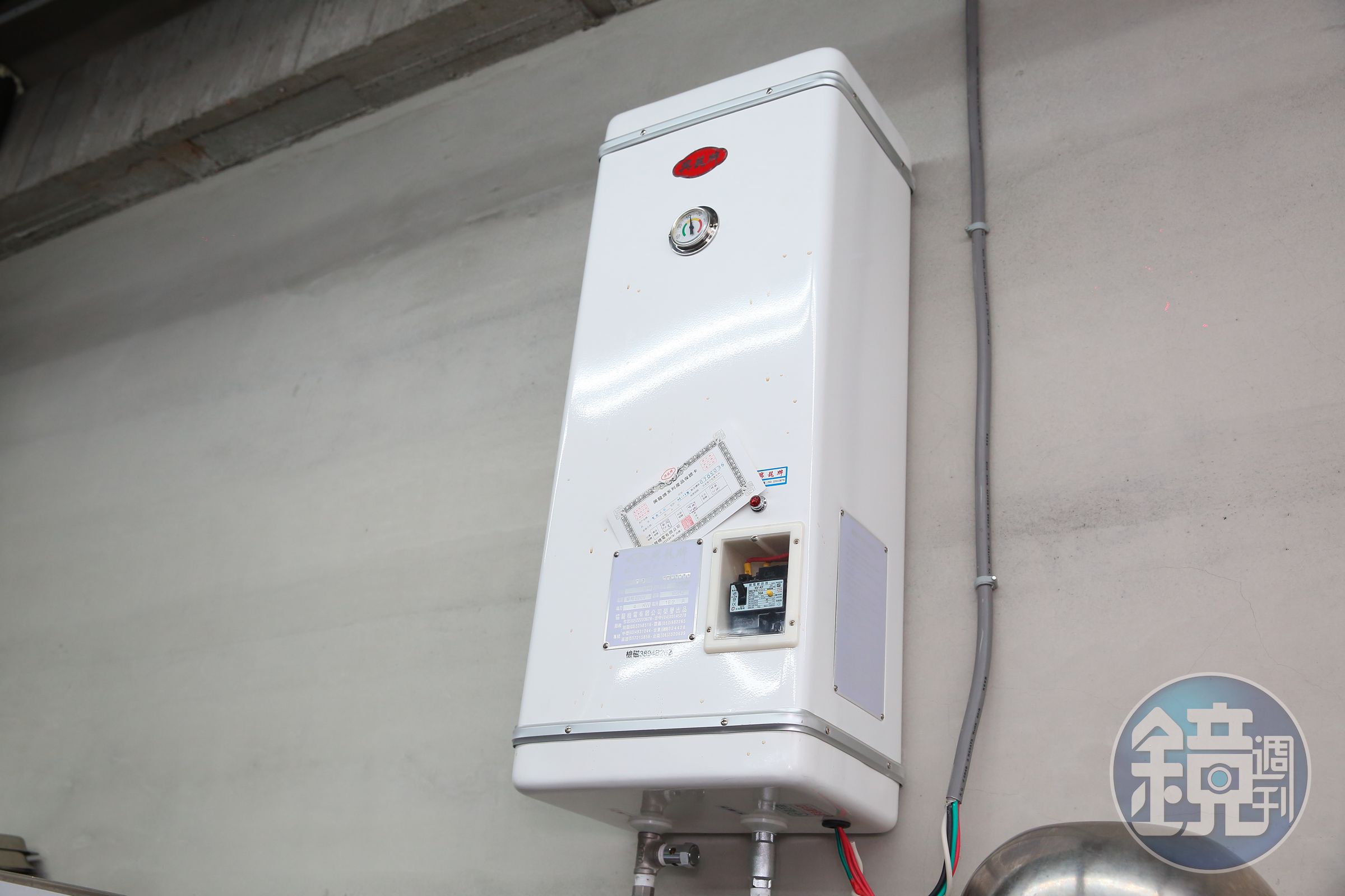 電熱水器應為無一氧化碳中毒問題，廣被學校宿舍使用。