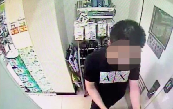 簡嫌將贓款儲存成遊戲點數，再變現使用。（刑事局提供）