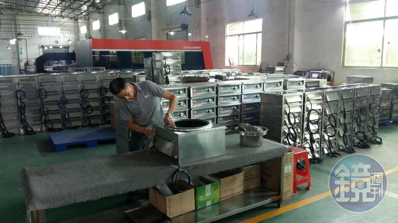 中國惠州廠每月可出貨50個貨櫃的電磁爐。