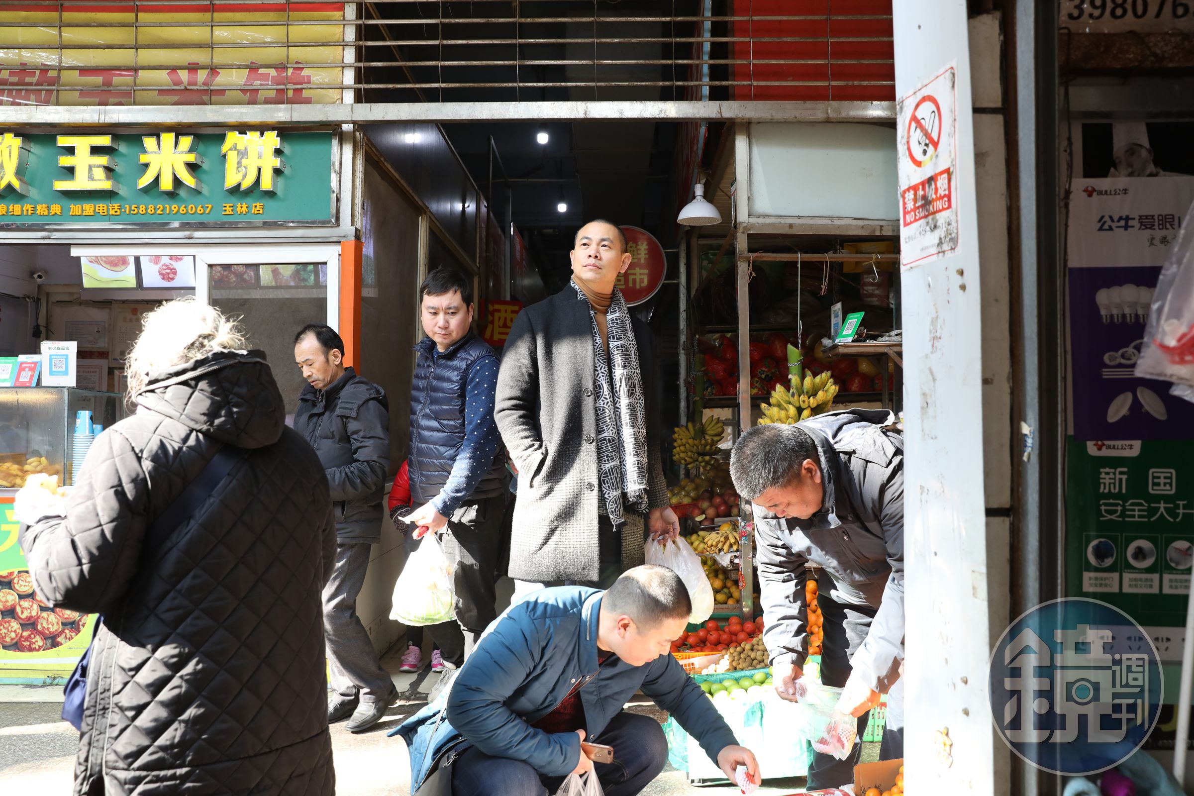 江振誠認為廚師到一個新地方，最先應該熟悉的就是當地的菜市場，他自己身體力行，花了2年把成都的「玉林菜市場」摸透透。