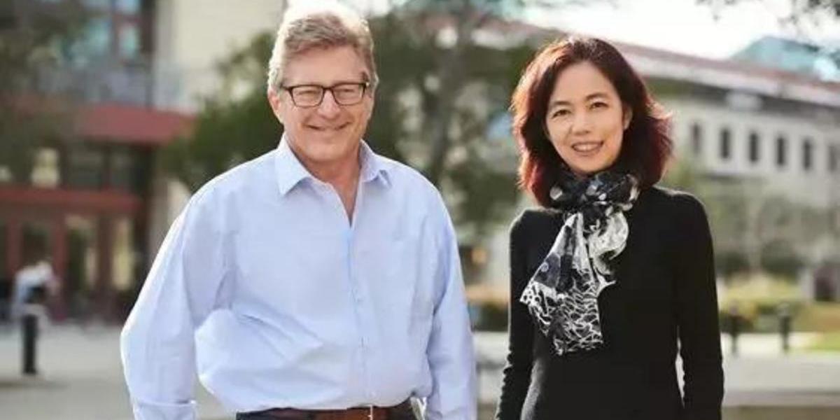 Stanford HAI兩位聯合主任：史丹佛大學教授李飛飛（右）、前史丹佛大學教務長 John Etchemendy（左）（來源：Standord HAI）