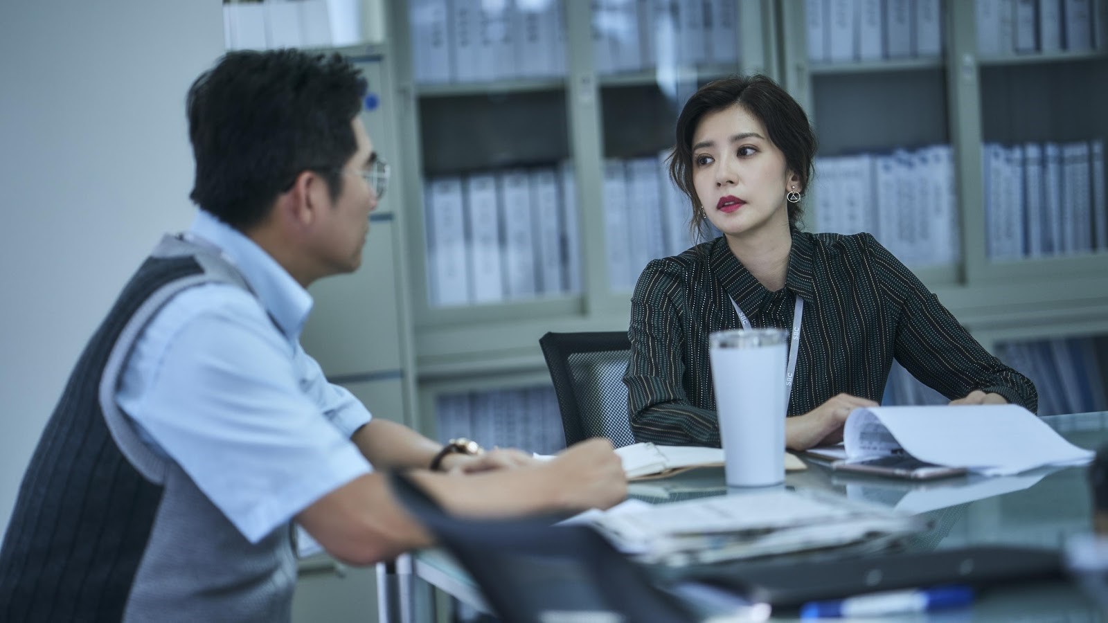 《我們與惡的距離》中女強人角色，讓賈靜雯一度考慮是否接演。（公視提供）