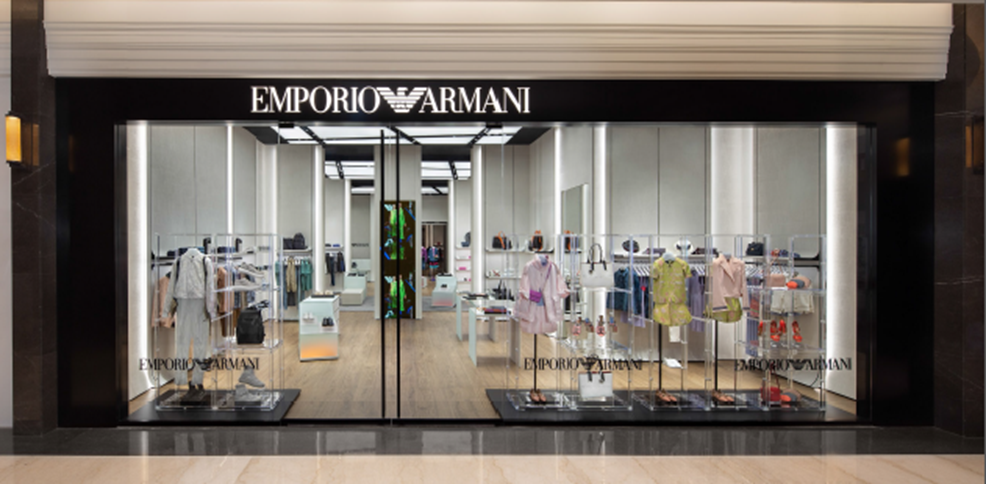 EMPORIO ARMANI概念店今在微風南山正式開幕。（EMPORIO ARMANI提供）