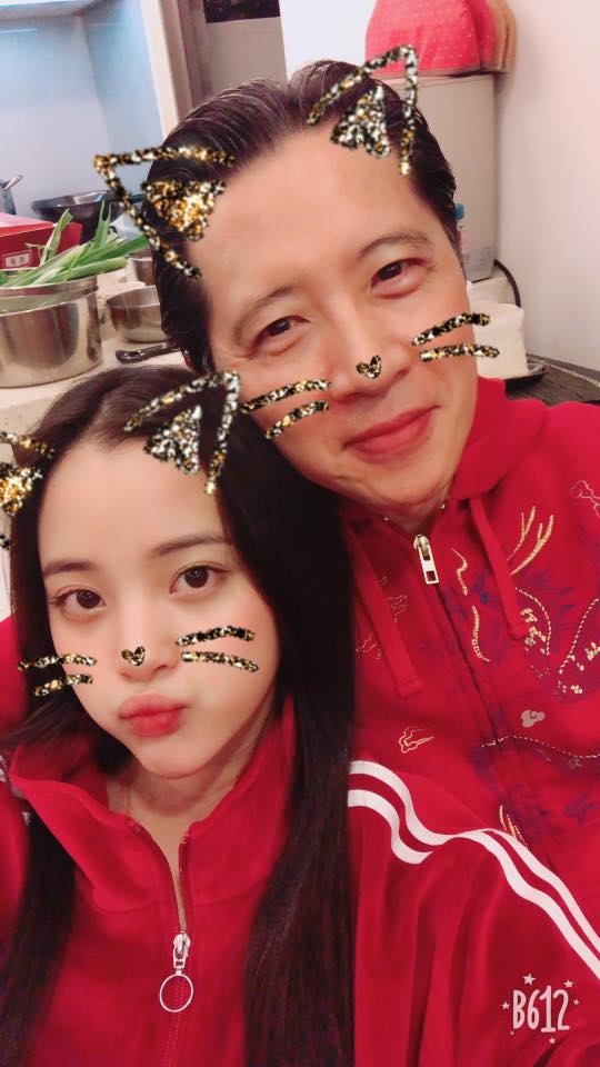 歐陽龍愛女心切，表示對歐陽娜娜的指控是無限上綱，並非事實。（翻攝自歐陽龍臉書）