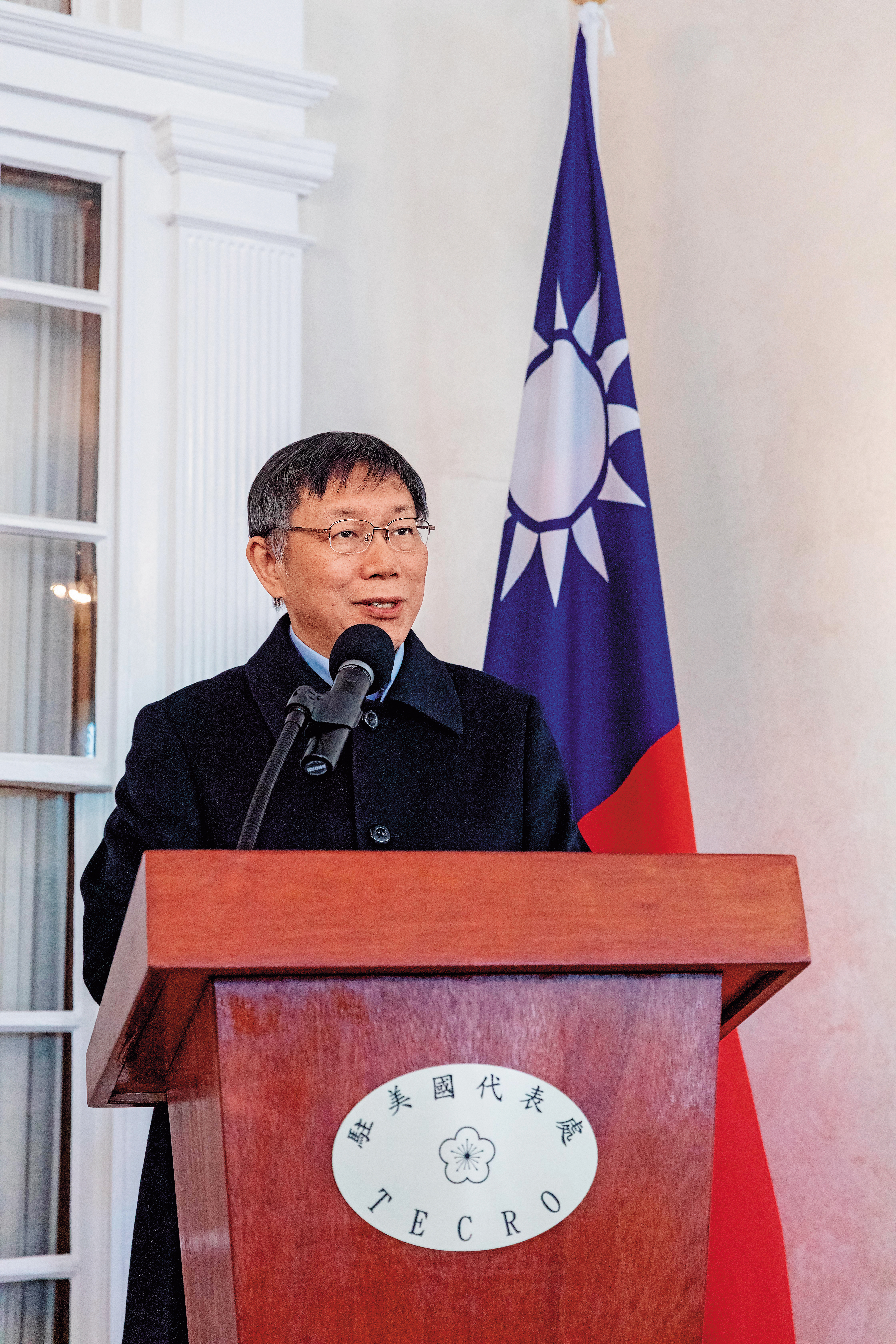 台北市長柯文哲(圖)遲不表態選總統,妙天卻在本刊訪問時,替柯提早洩漏參選意向。(台北市政府提供)