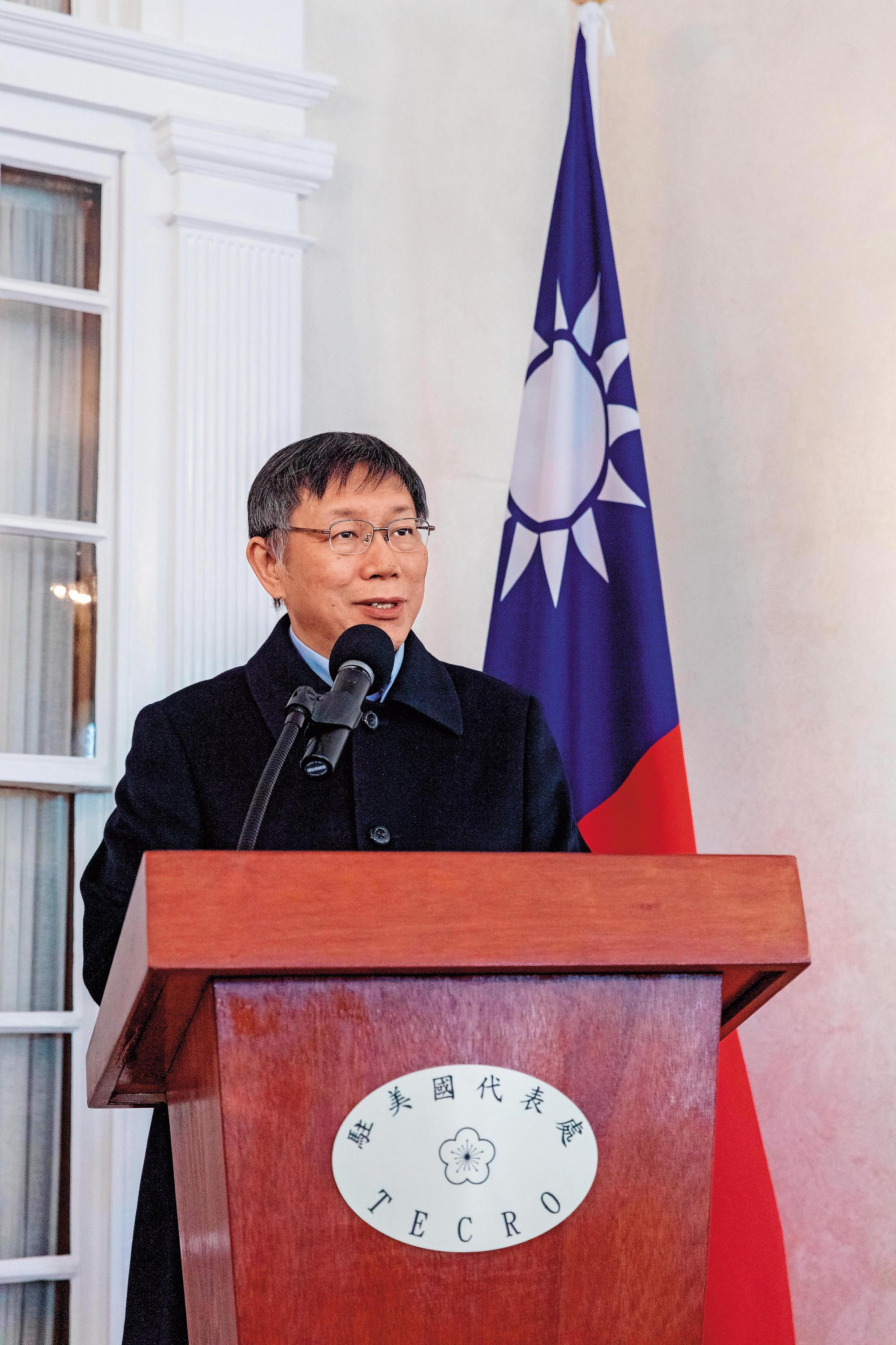 台北市長柯文哲（圖）遲不表態選總統，妙天卻在本刊訪問時，替柯提早洩漏參選意向。（台北市政府提供）