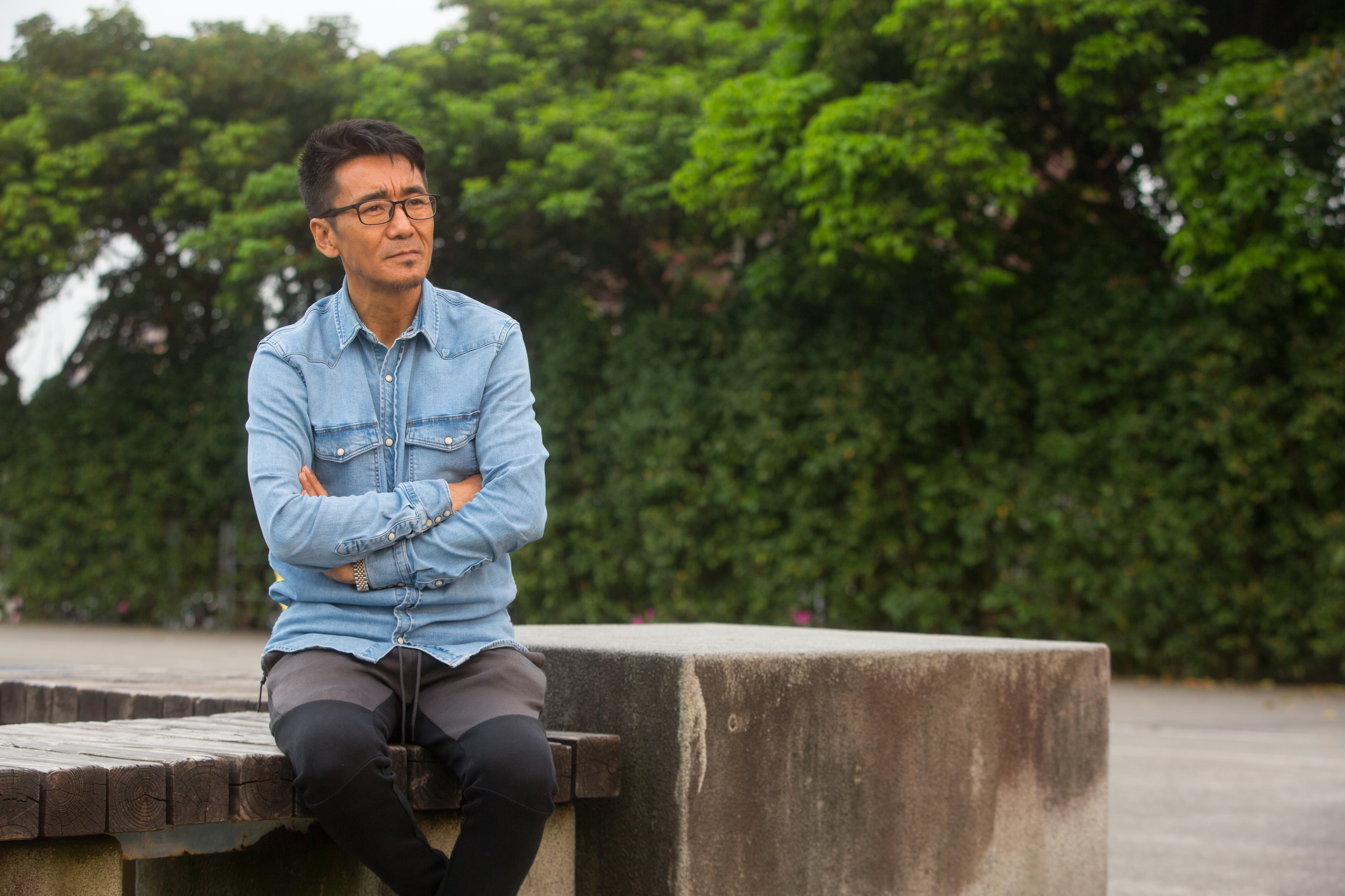 札西慈仁6年前一場癌症大病差點喪命，現在和舊照片裡的他相差20公斤。