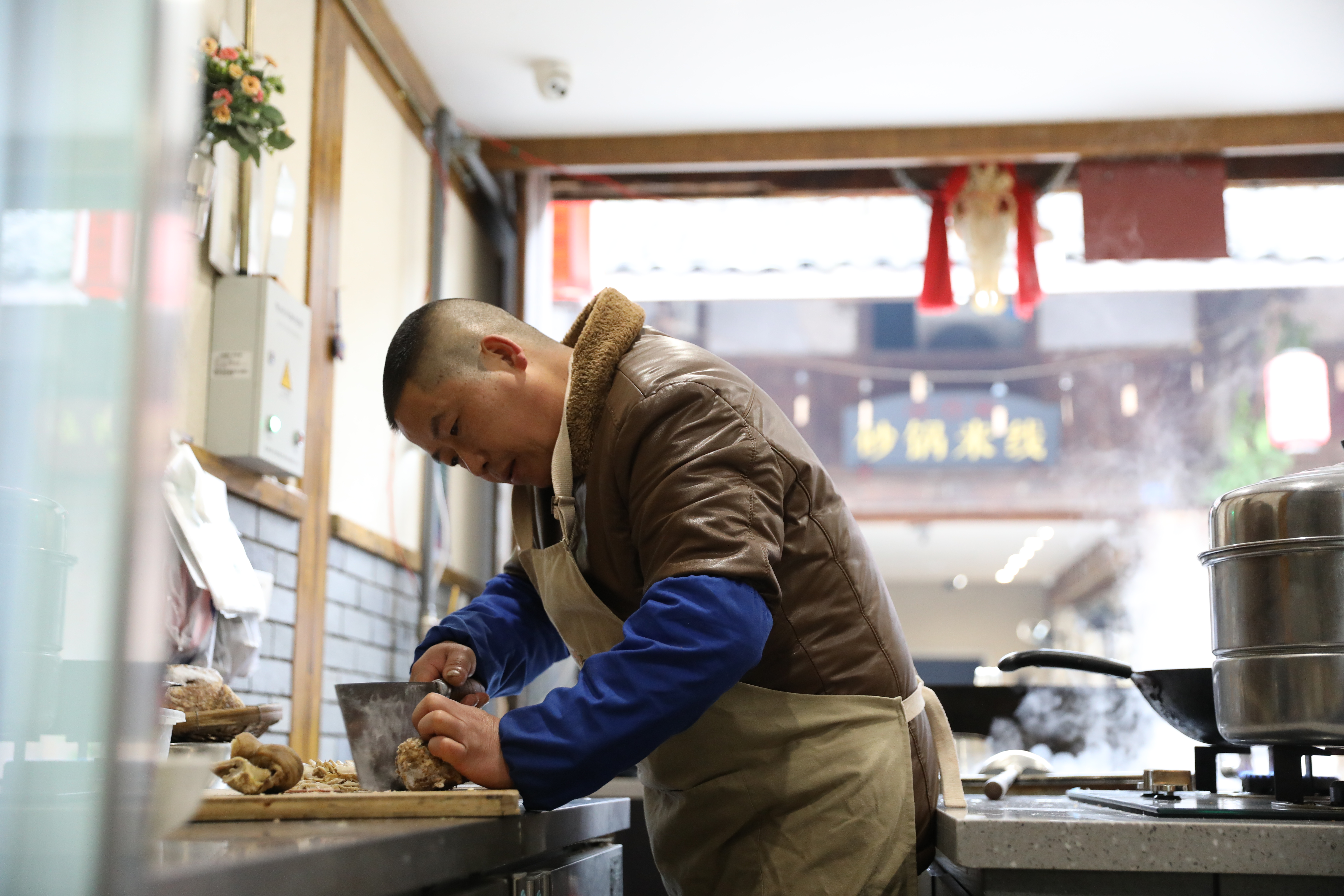 牛肉、牛雜全都現切，新鮮就是好吃。