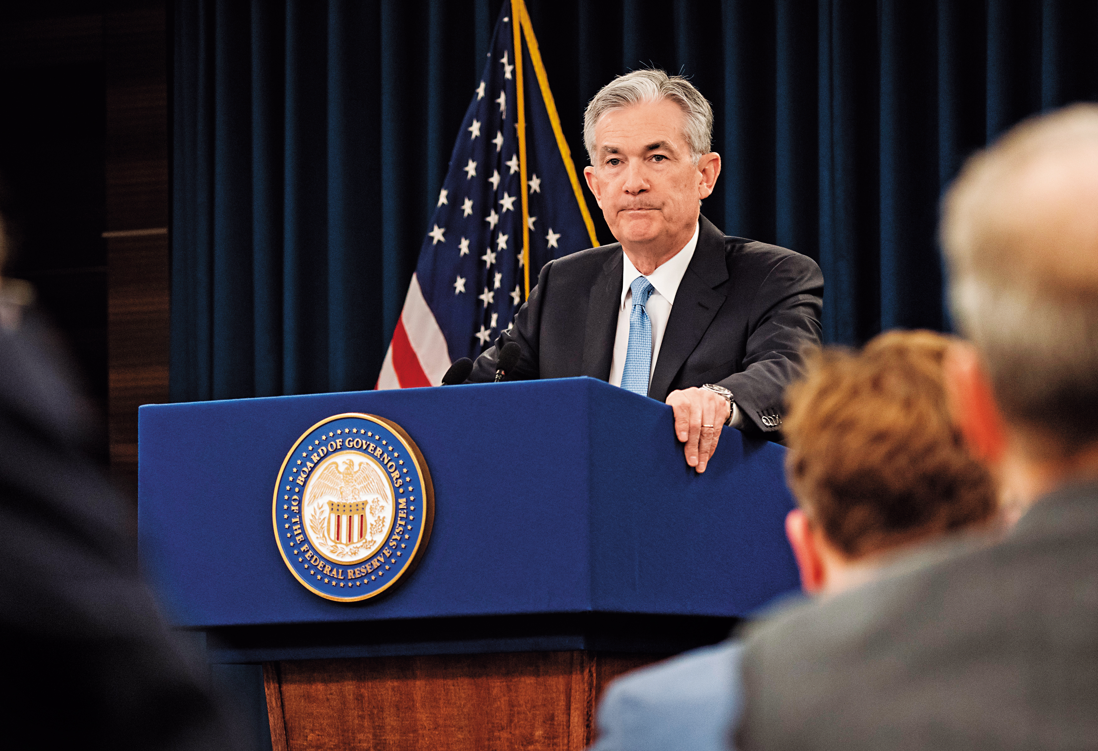 聯準會主席鮑威爾的鴿派訊息，讓市場充滿疑慮，資金湧入美債避險。（東方IC）