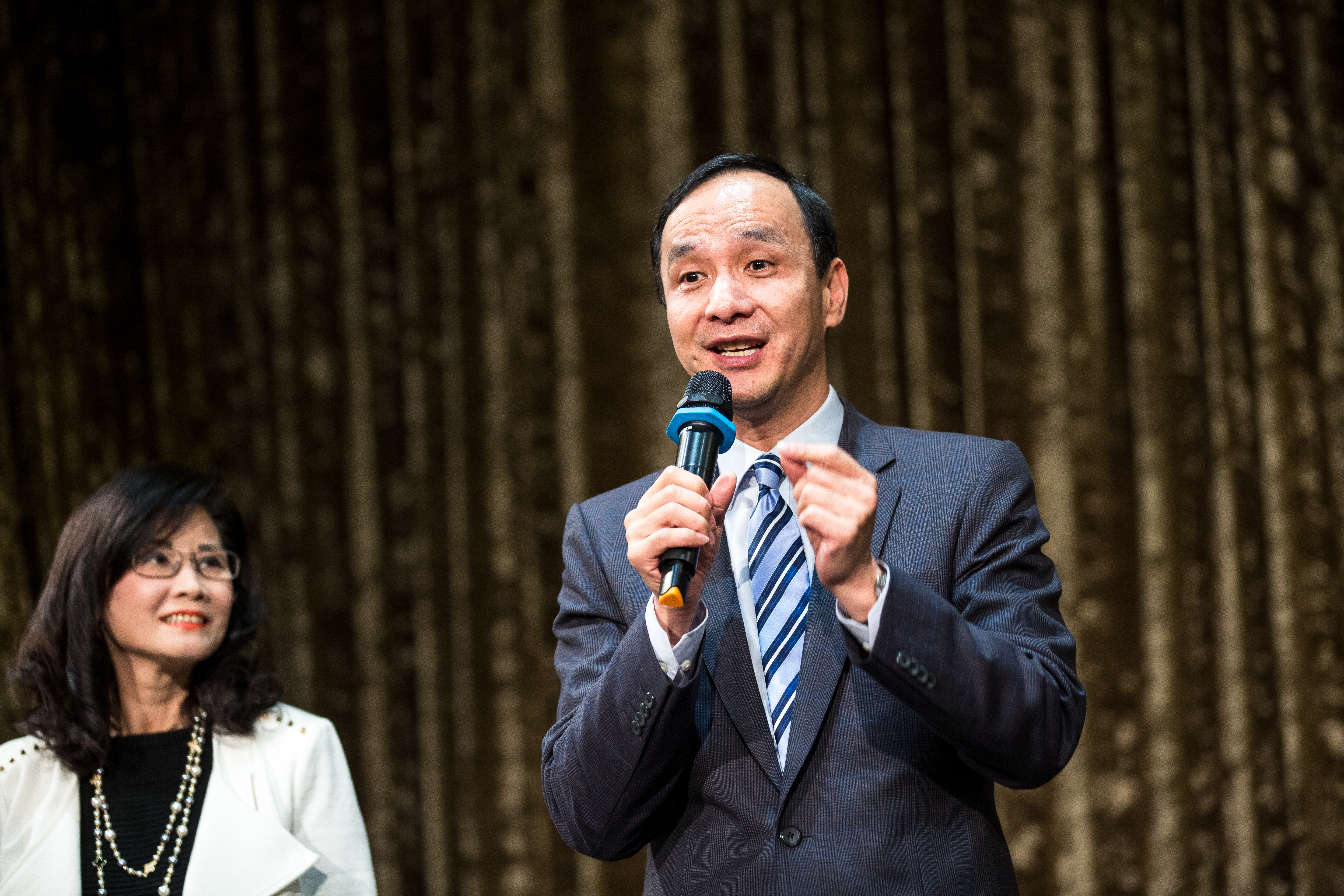 朱立倫今天發布如果他當選總統,要習近平到金門共同發表永久和平宣言。