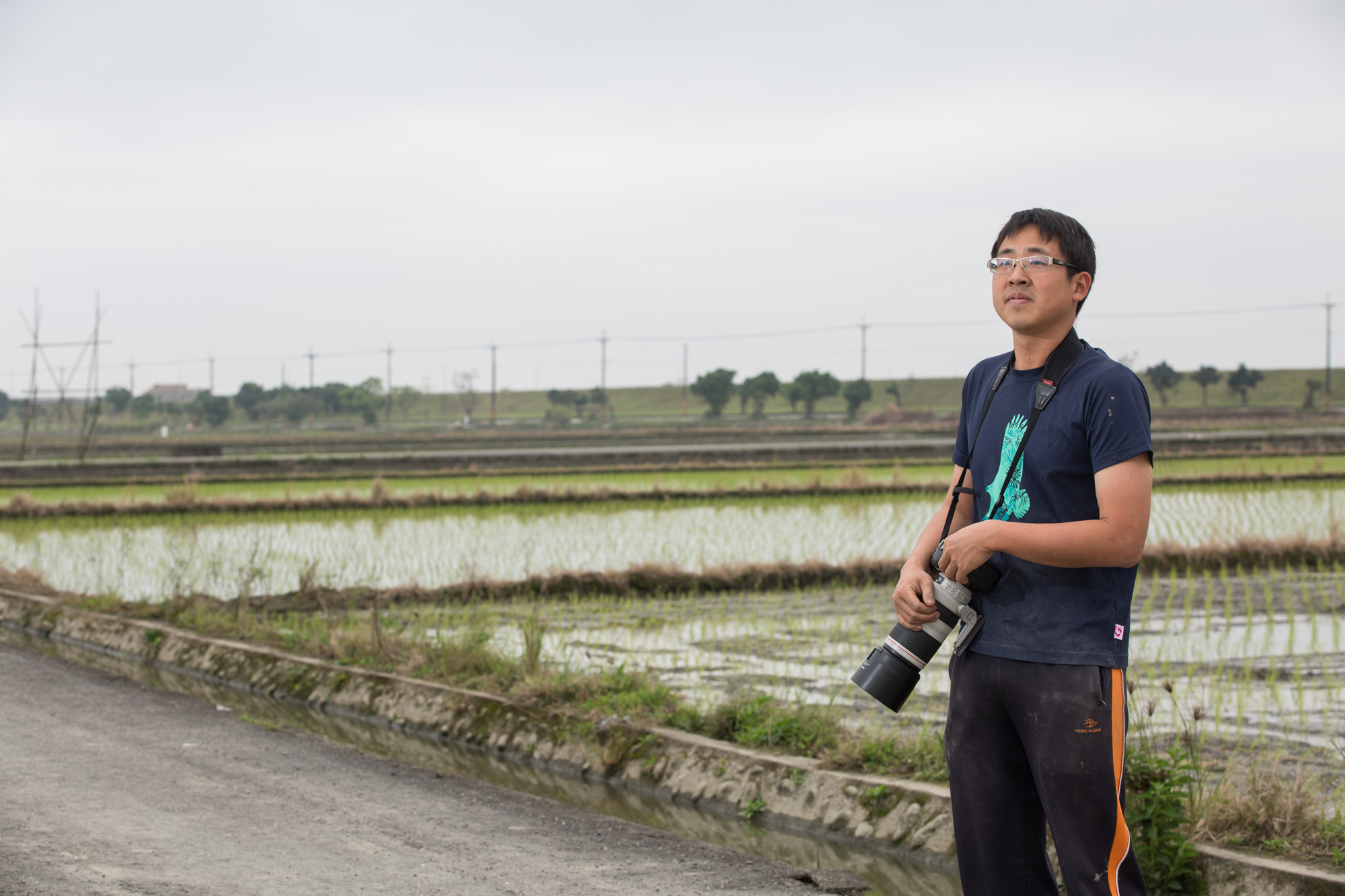 林哲安10歲迷上賞鳥，因為看見棲地被破壞、鳥的數量漸少，發奮讀書考上台大想找出解決的方法。