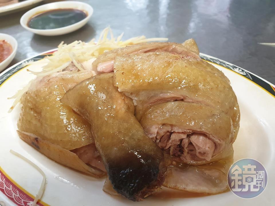 「賣麵炎仔」的招牌雞肉料理。（翻攝賣麵炎仔粉專）