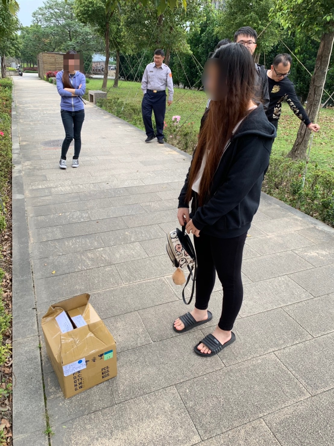 狠心丟棄女嬰的越南籍阮姓女子。（翻攝畫面）
