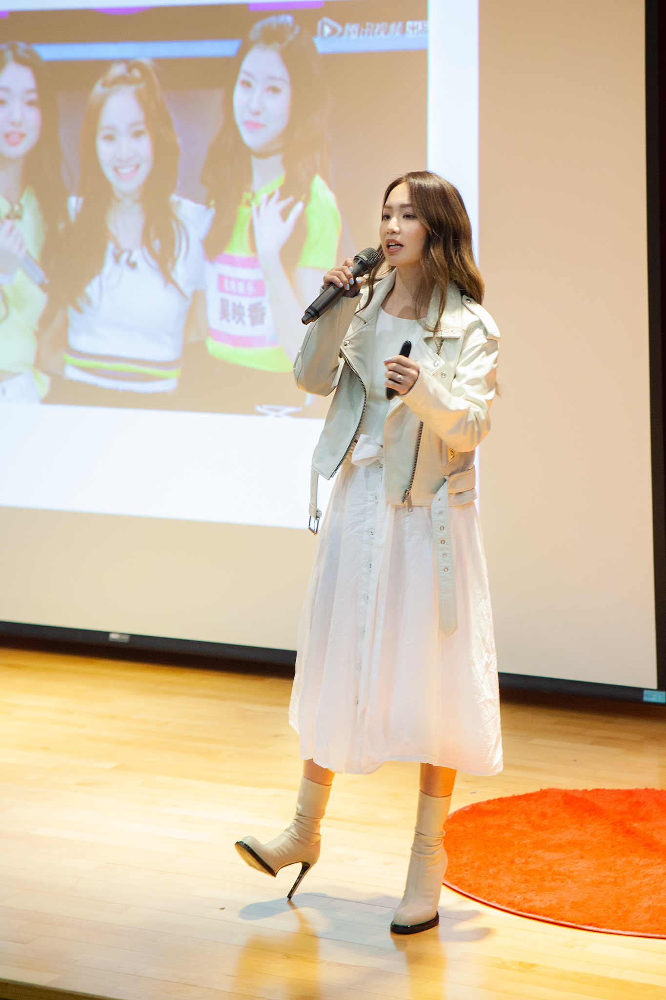 陳芳語透露一度想放棄歌唱，前幾年事業也載浮載沉萌生退意。（理響音樂提供）