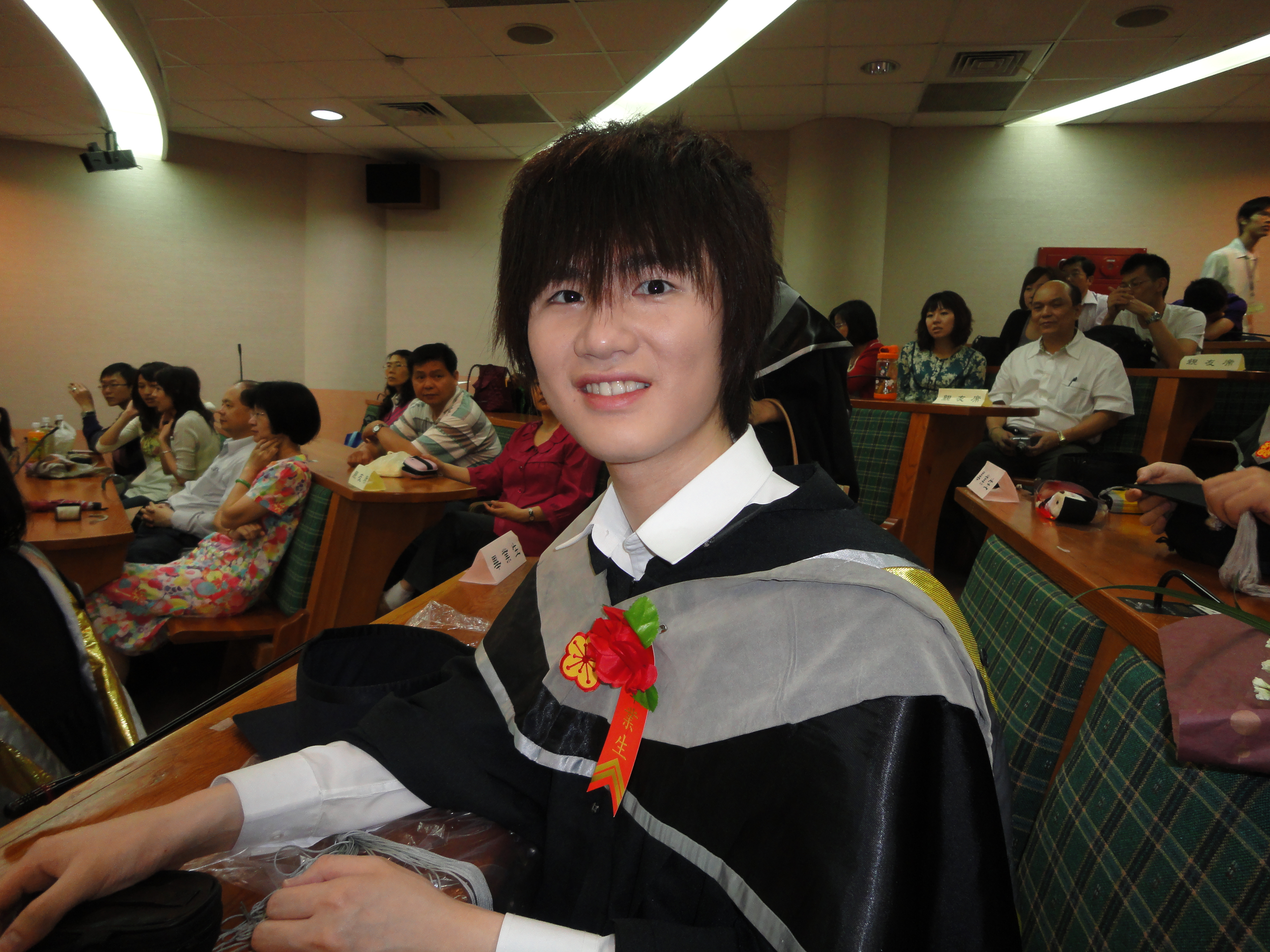 建中、台大畢業的學霸丁彥鈞，一度懊惱收入不如同學。（丁彥鈞提供）