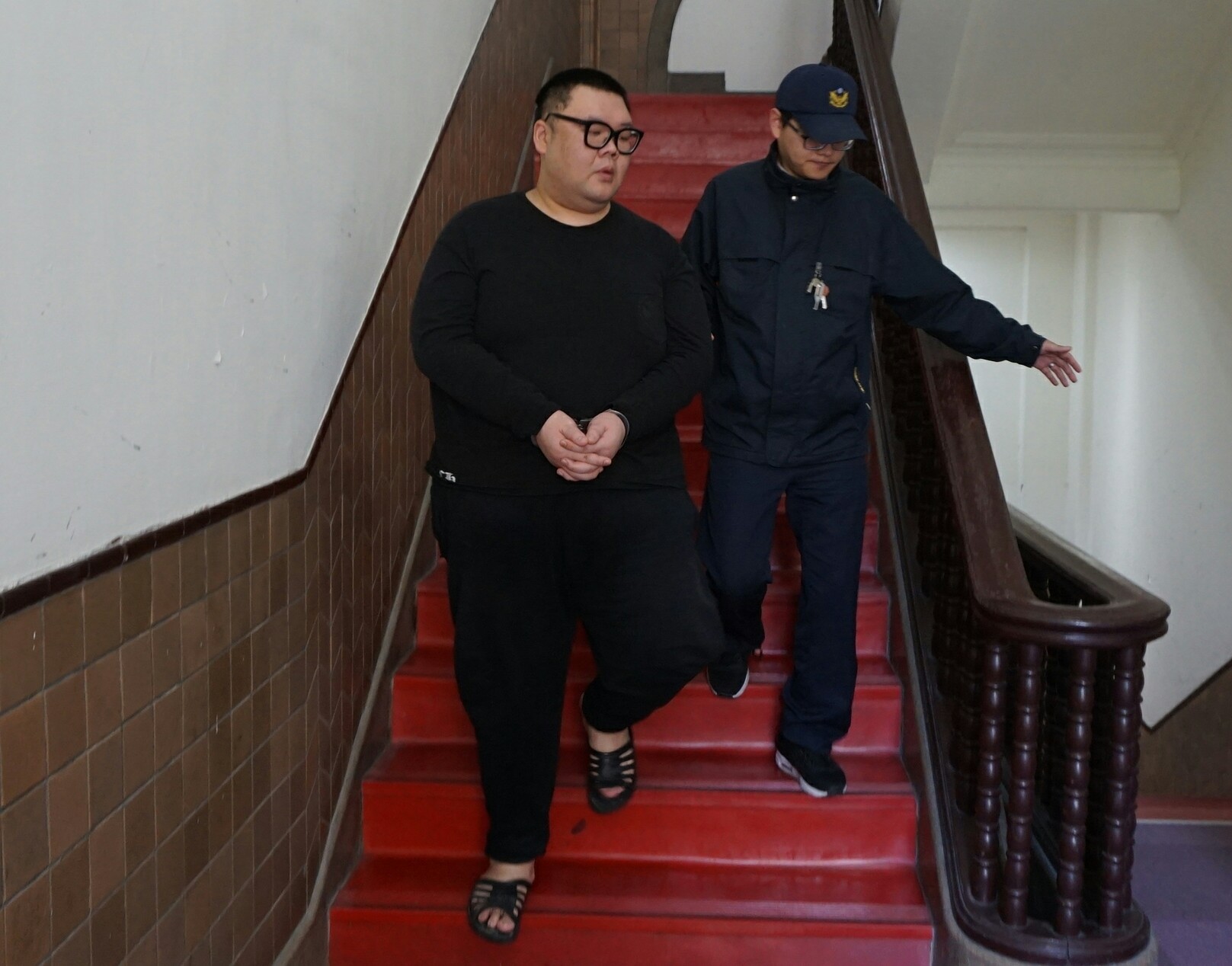 土豪哥朱家龍前年在W飯店開毒趴，造成郭姓小模身亡，他已與死者家屬和解。