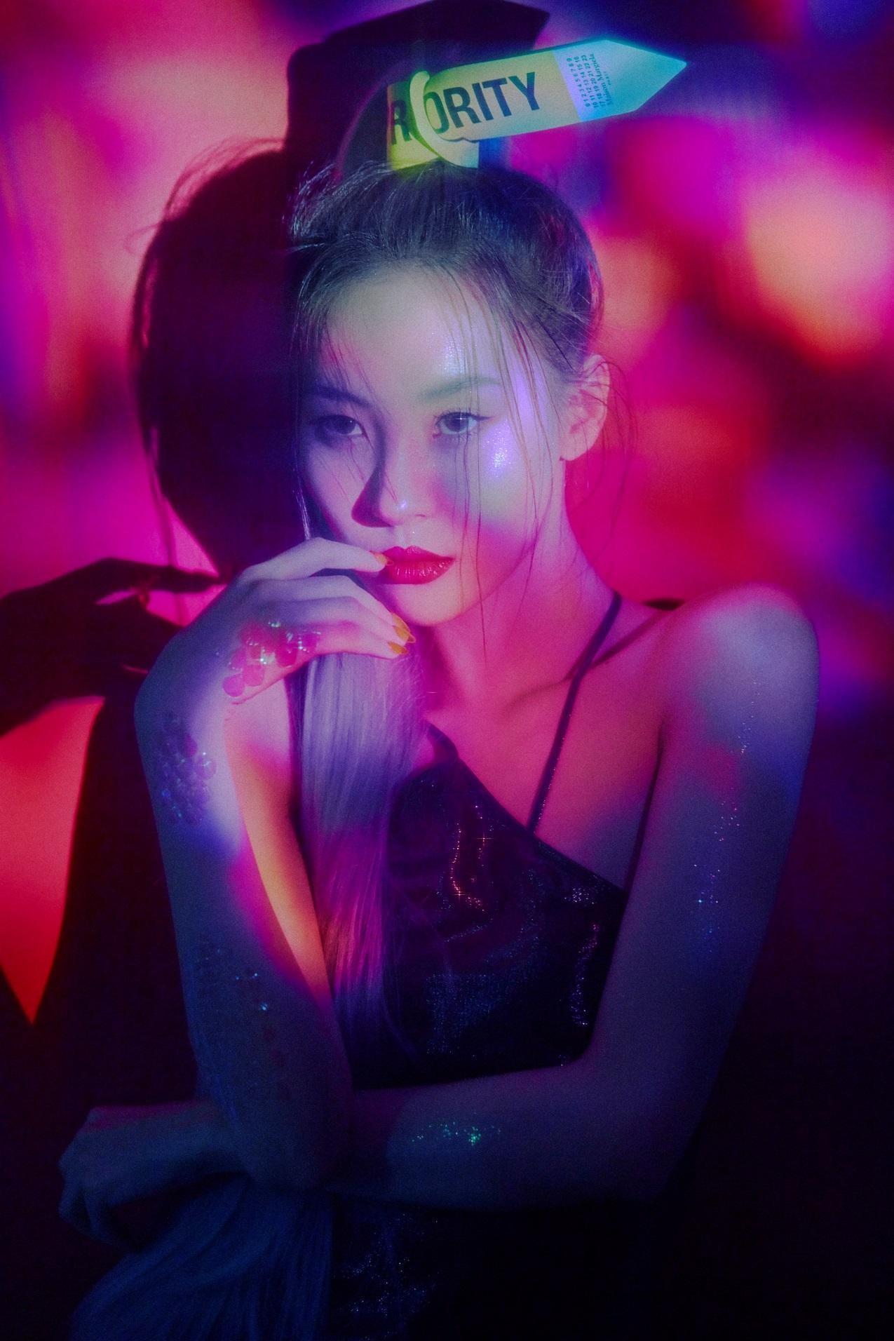單飛後的SUNMI表現優異，去年拿下Mnet亞洲音樂大獎（MAMA）最佳女歌手。（開麗娛樂提供）