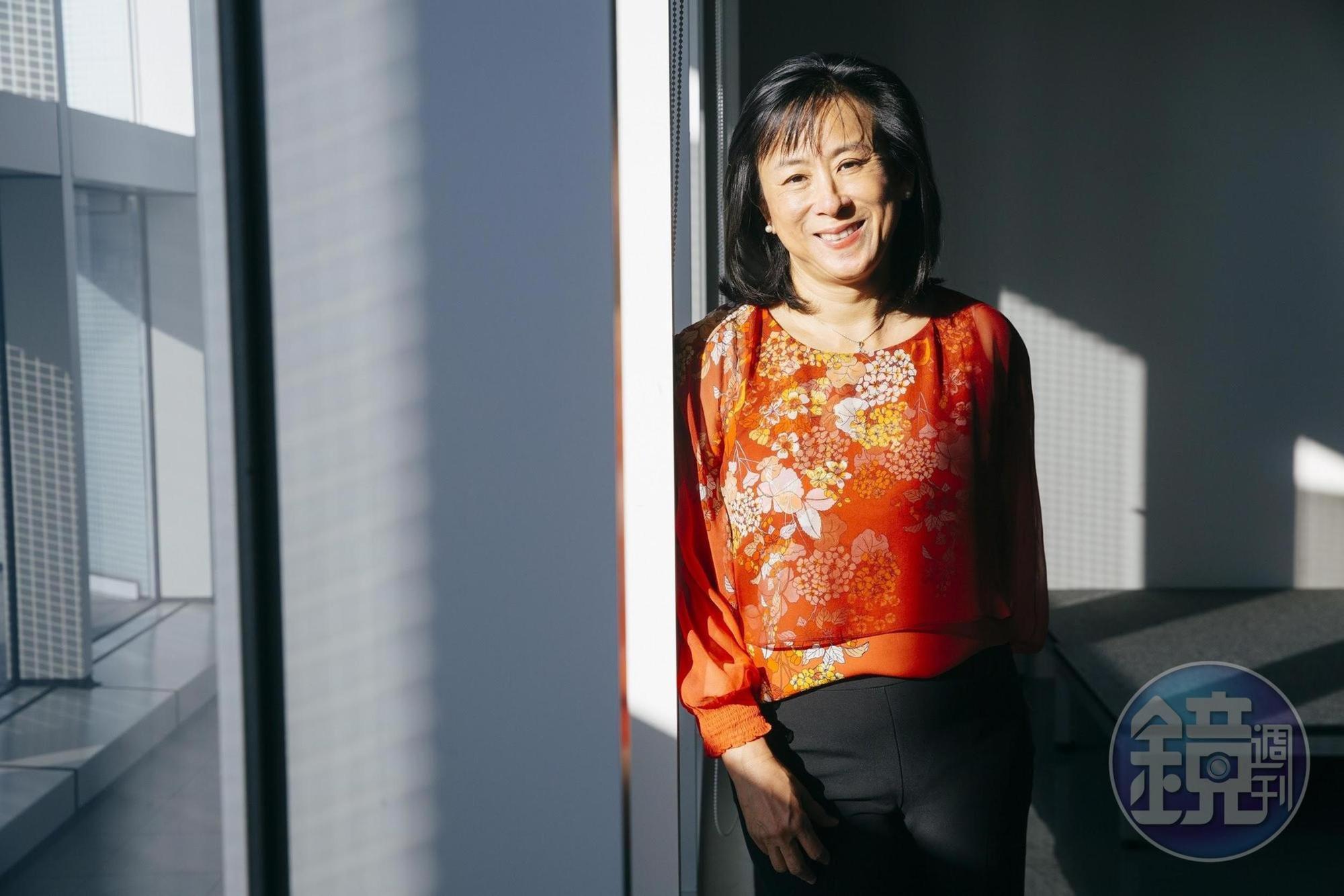 回首以往的辛苦經營事業與婚姻,潘國瑜認為「永遠要把個人生活放在第一位」。