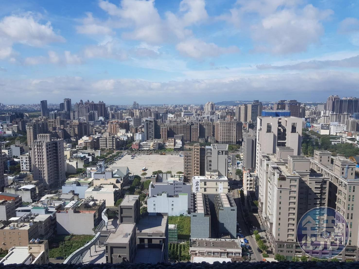 今年3月交易量較1月成長20%，若與去年同期相比，全台交易量也有23%的增幅，永慶房屋業管部資深經理謝志傑評估，4月交易量還有成長的空間。