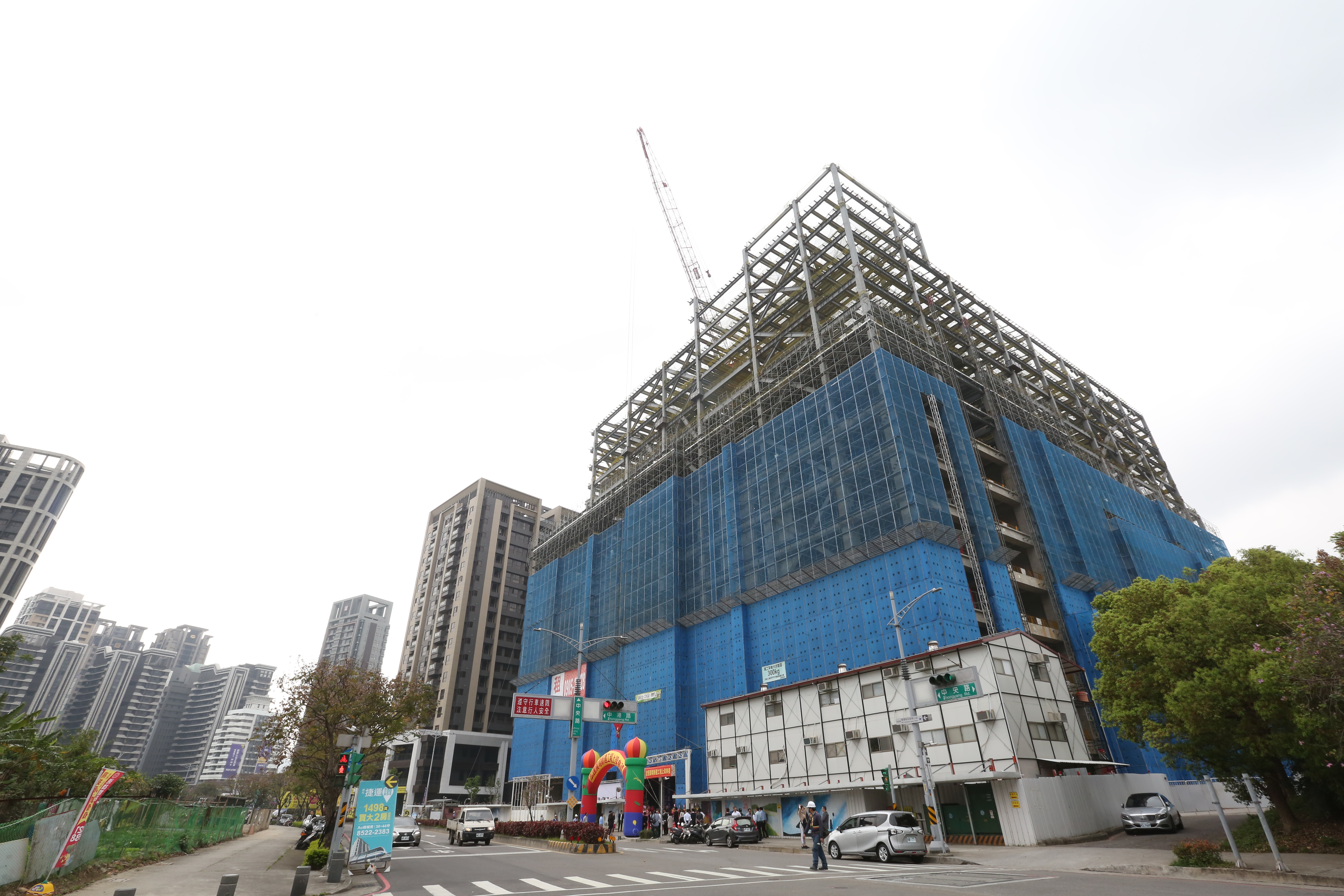 宏匯廣場投資金額超過台幣46億元，預計明年3月正式營運。