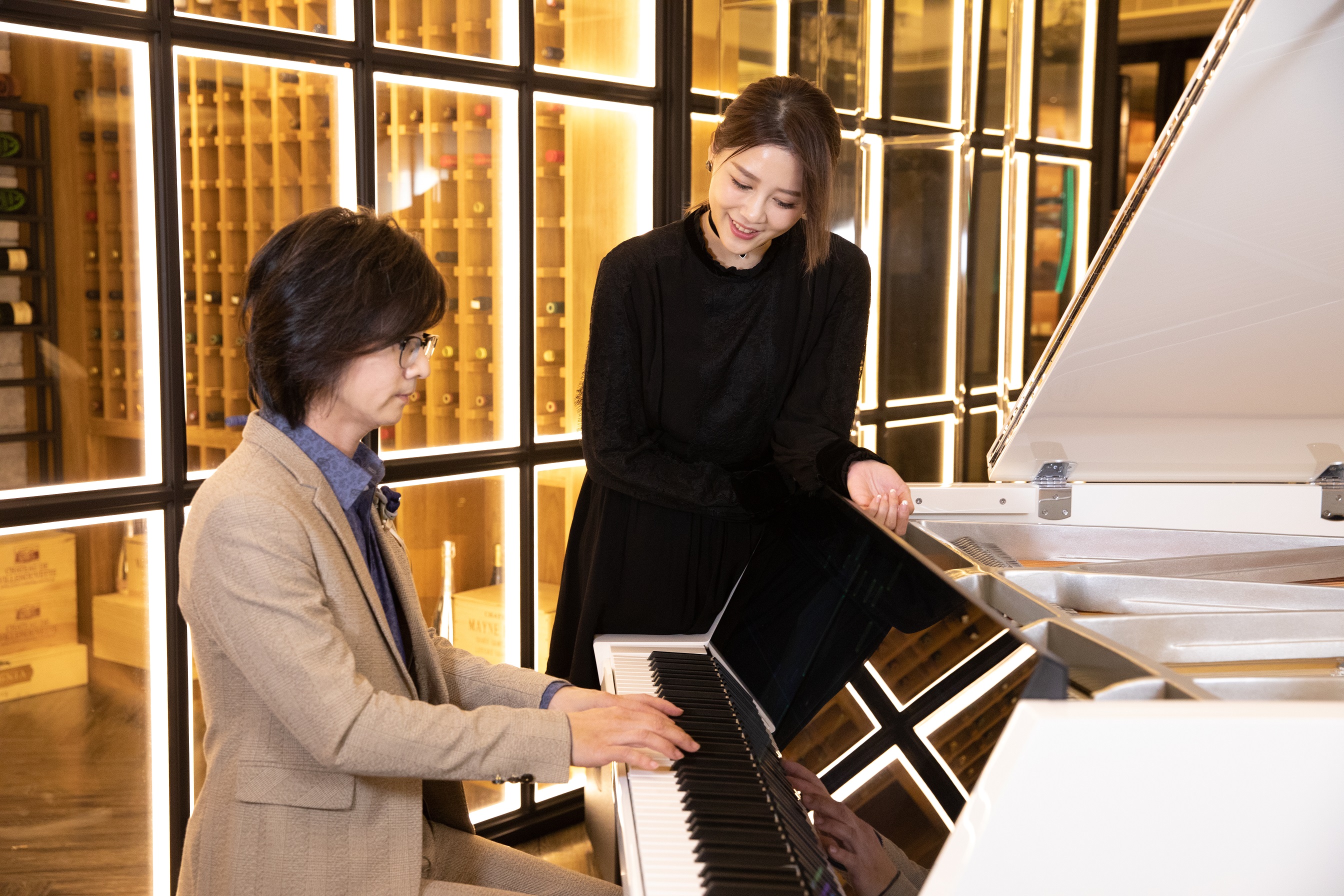 從沒在螢光幕前開唱的嚴立婷，將擔任林隆璇演唱會嘉賓，合唱經典歌曲〈流言〉。（青田音樂提供）