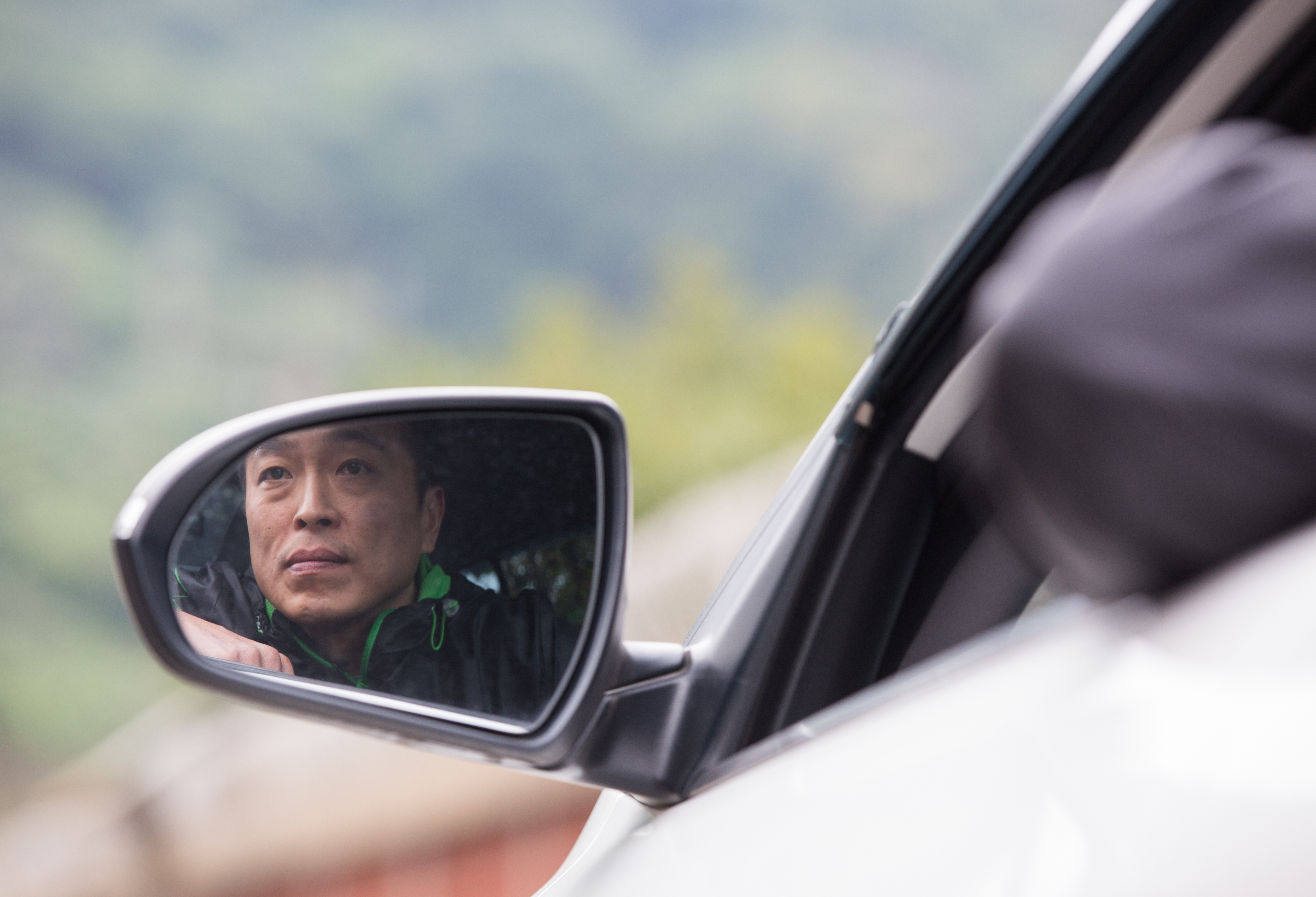 在開Uber之前，張居財曾在東區經營通訊行，頗具生意頭腦的他擁有不少死忠客人。