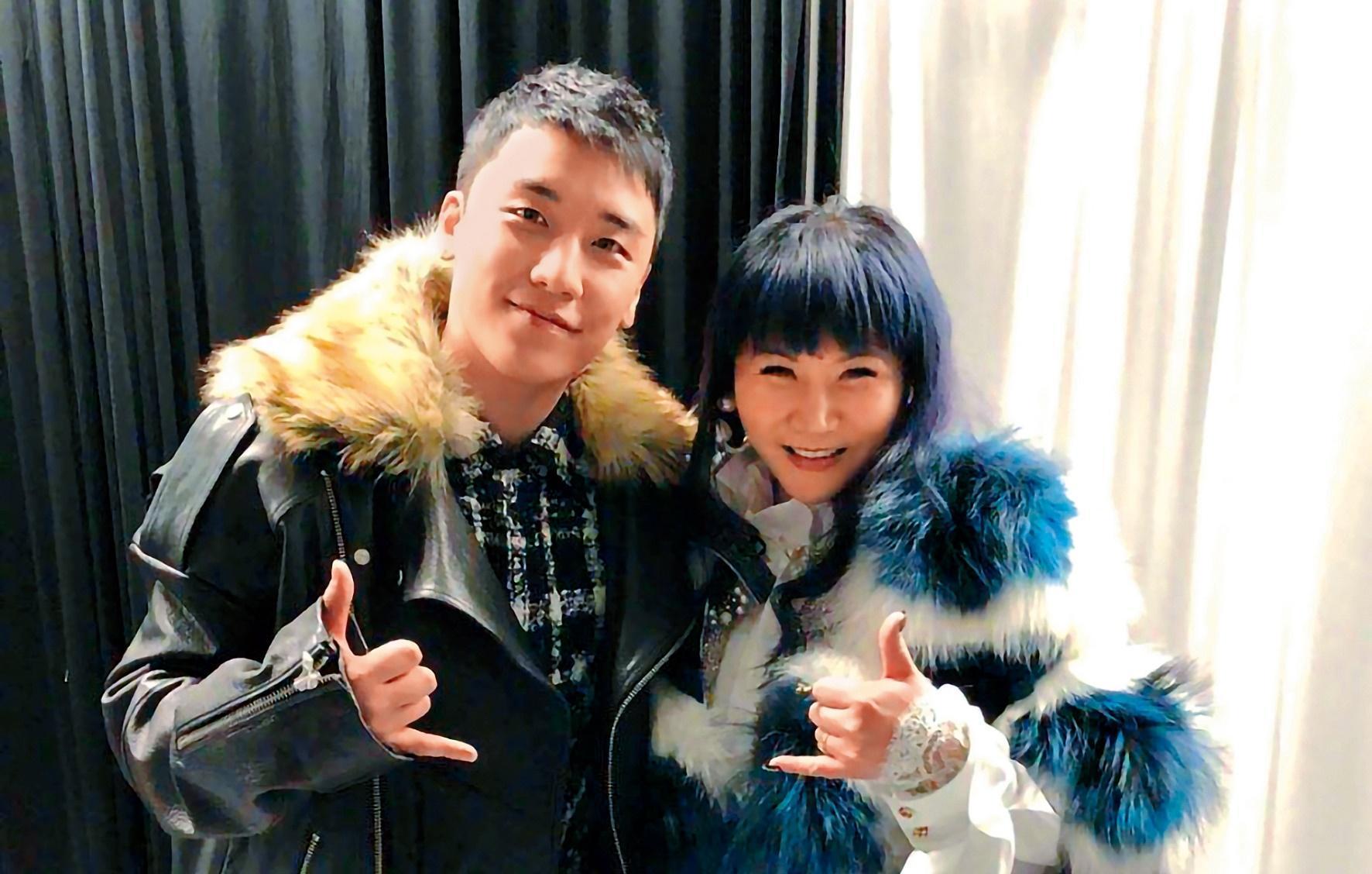與勝利相好的台灣貴婦「林太」被爆其實是「于太」，而且她的「先生」是昔日地下賭場大亨于國柱，而且身價是千億元起跳。（翻攝自ruru15微博）