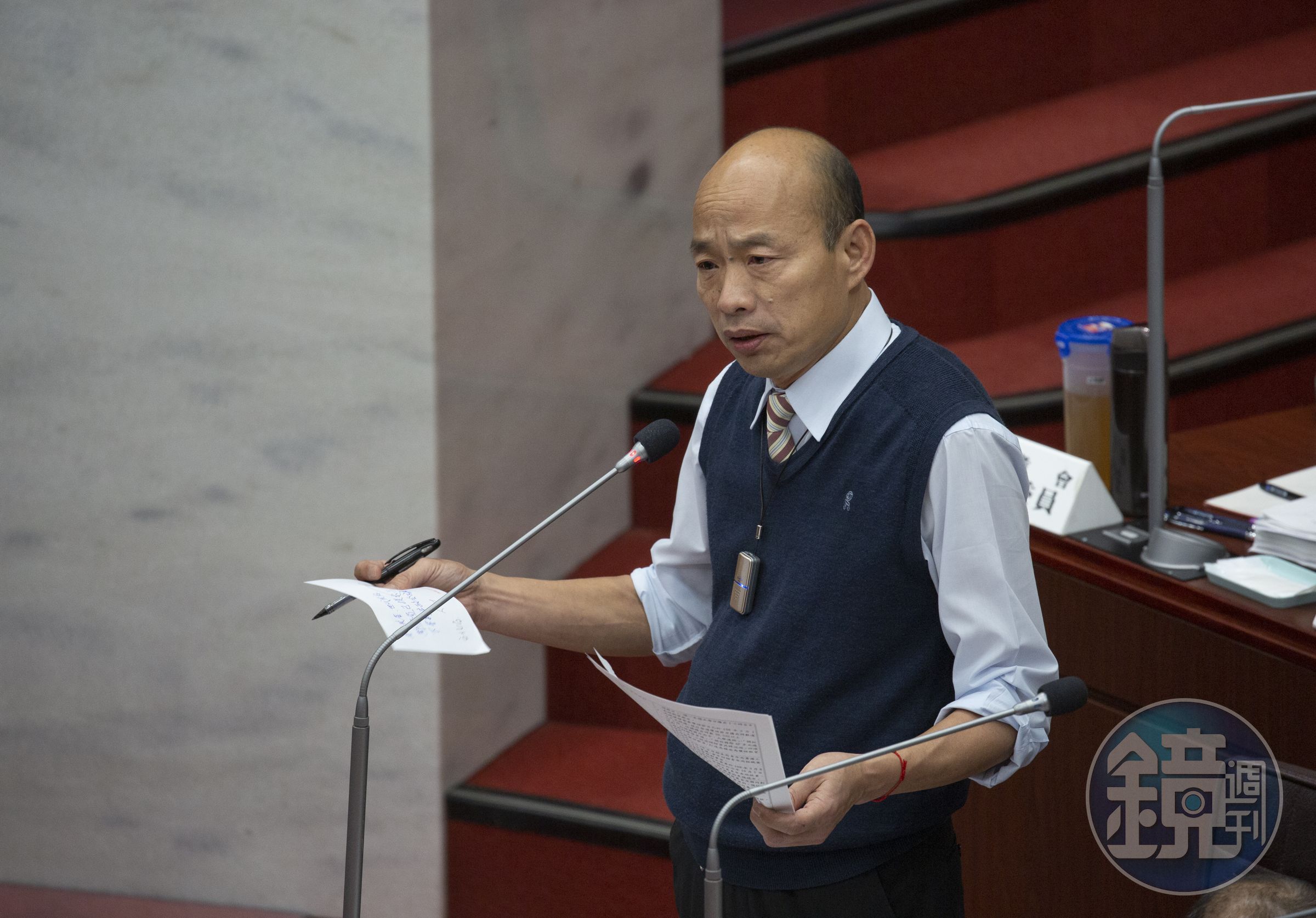 韓國瑜罕見動怒回嗆議員，「你們在自己嚇自己，你們對台灣的民主政治一點信心都沒有。」