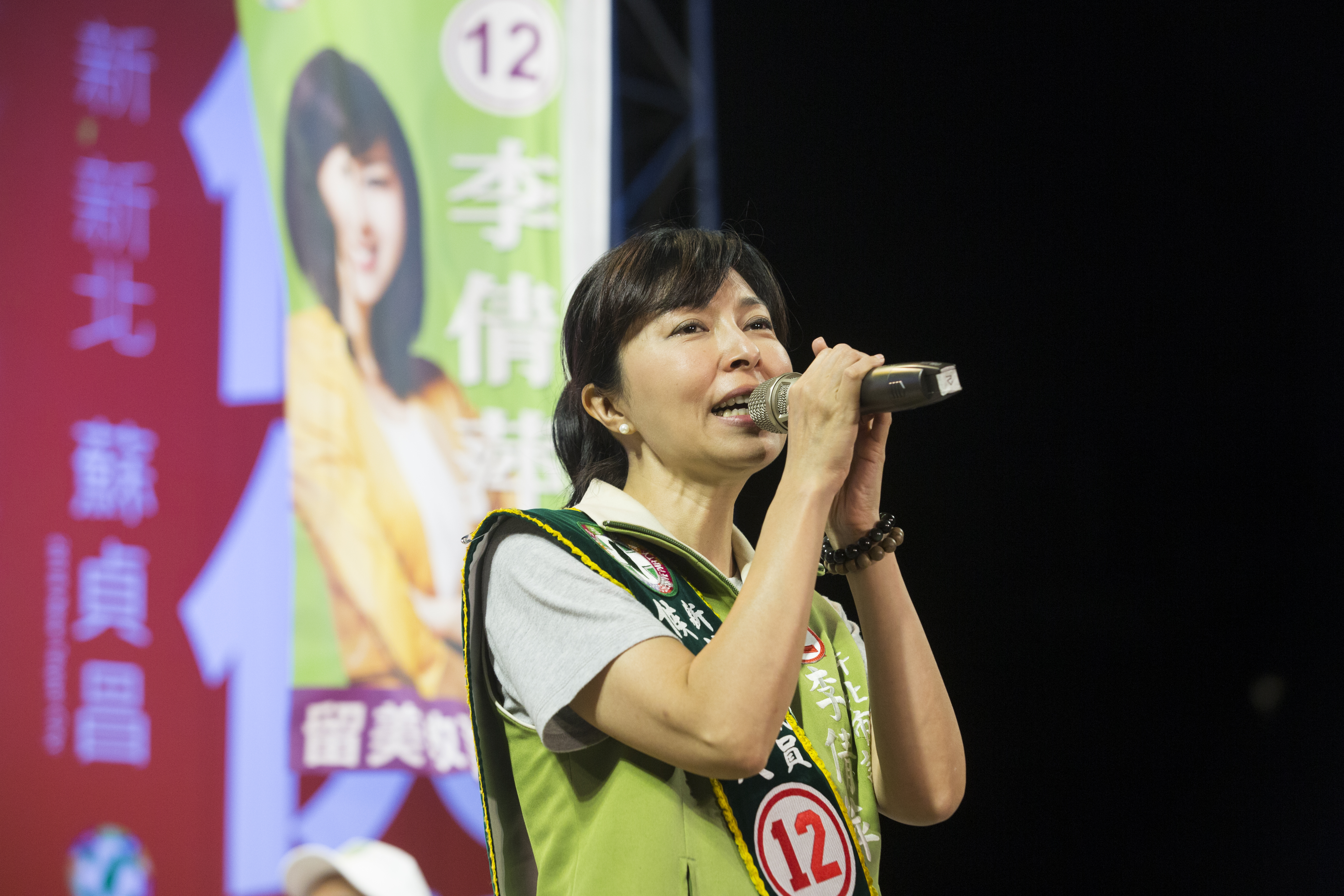 針對周刊爆料離婚消息，李倩萍於臉書po文回應，澄清自己並未離婚。