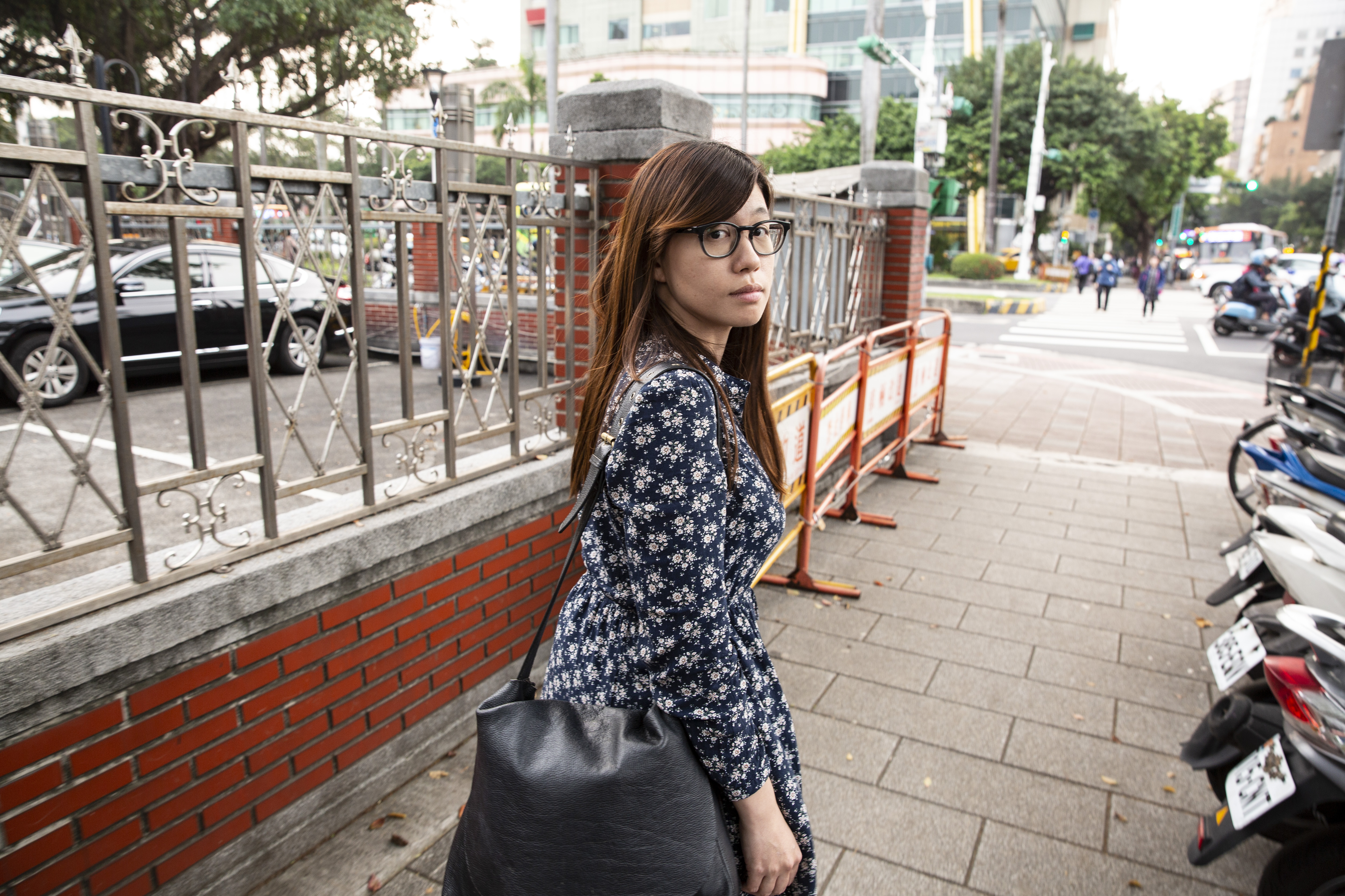 將傅榆的兩部紀錄片放在一起看，不僅是她的人生自傳，也體現台灣人內心的疑惑和矛盾。