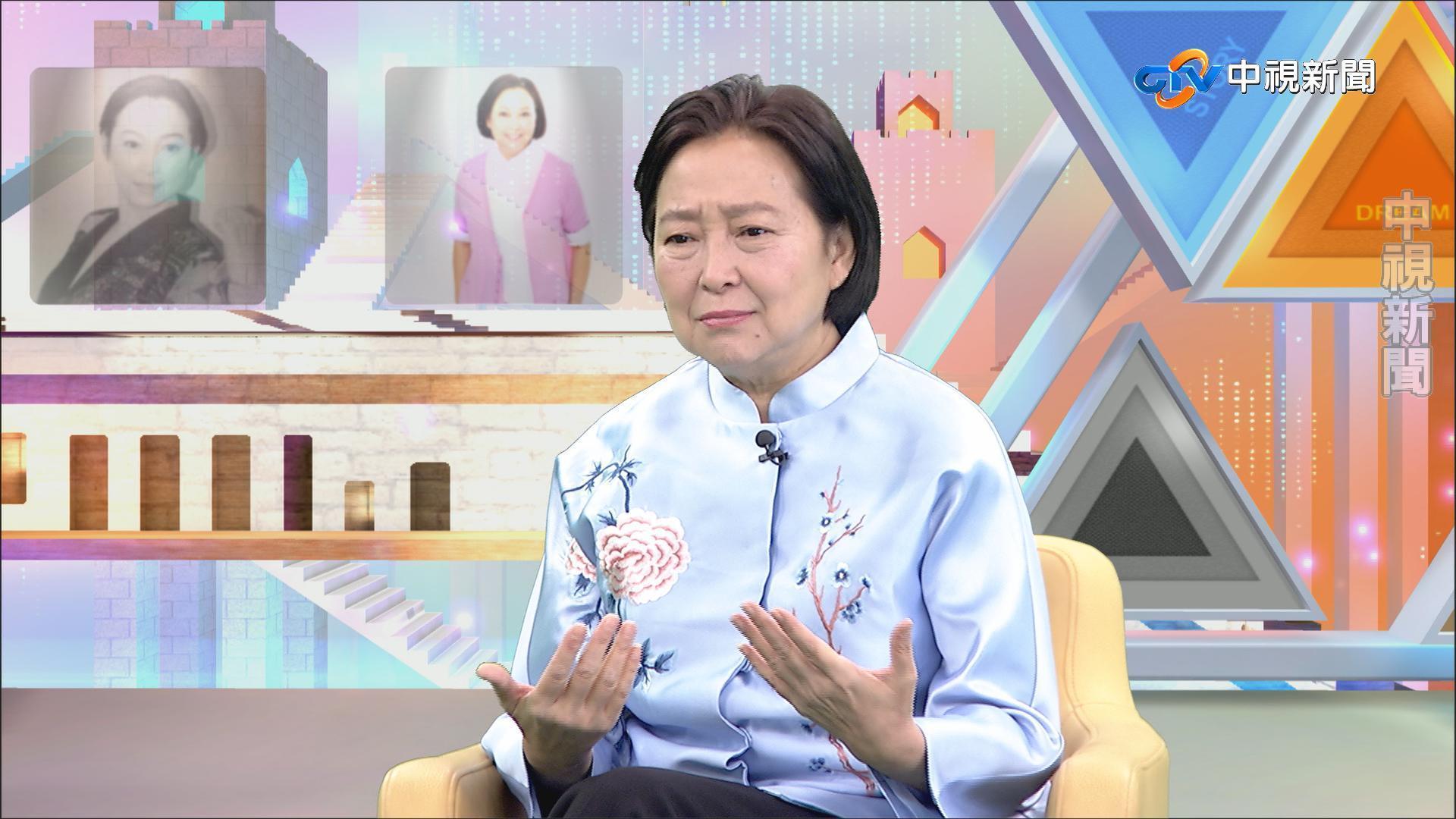 方芳暢談一路以來的百變人生。（中視提供）